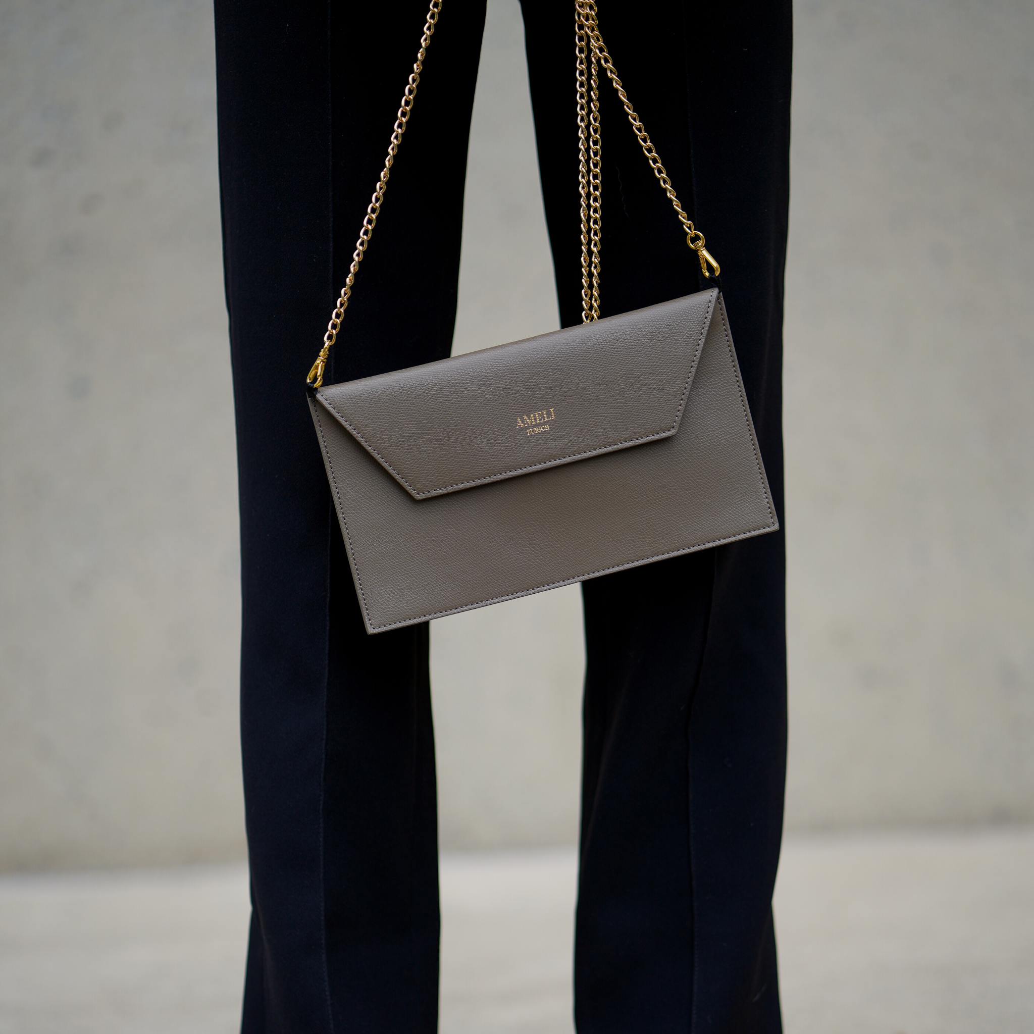AMELI Zurich | Clutch | Greige | | Front