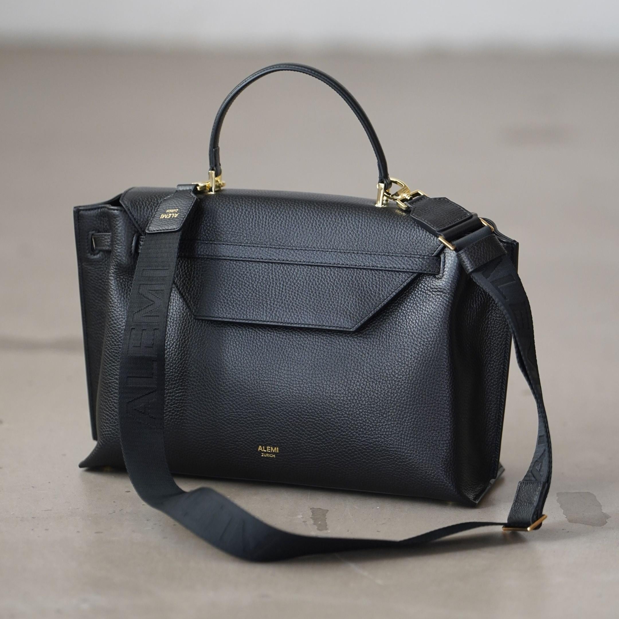 ALEMI Zurich | Adjustable Strap | Black | Soft Grain Leather | Strap on Viadukt Work Laptop Bag