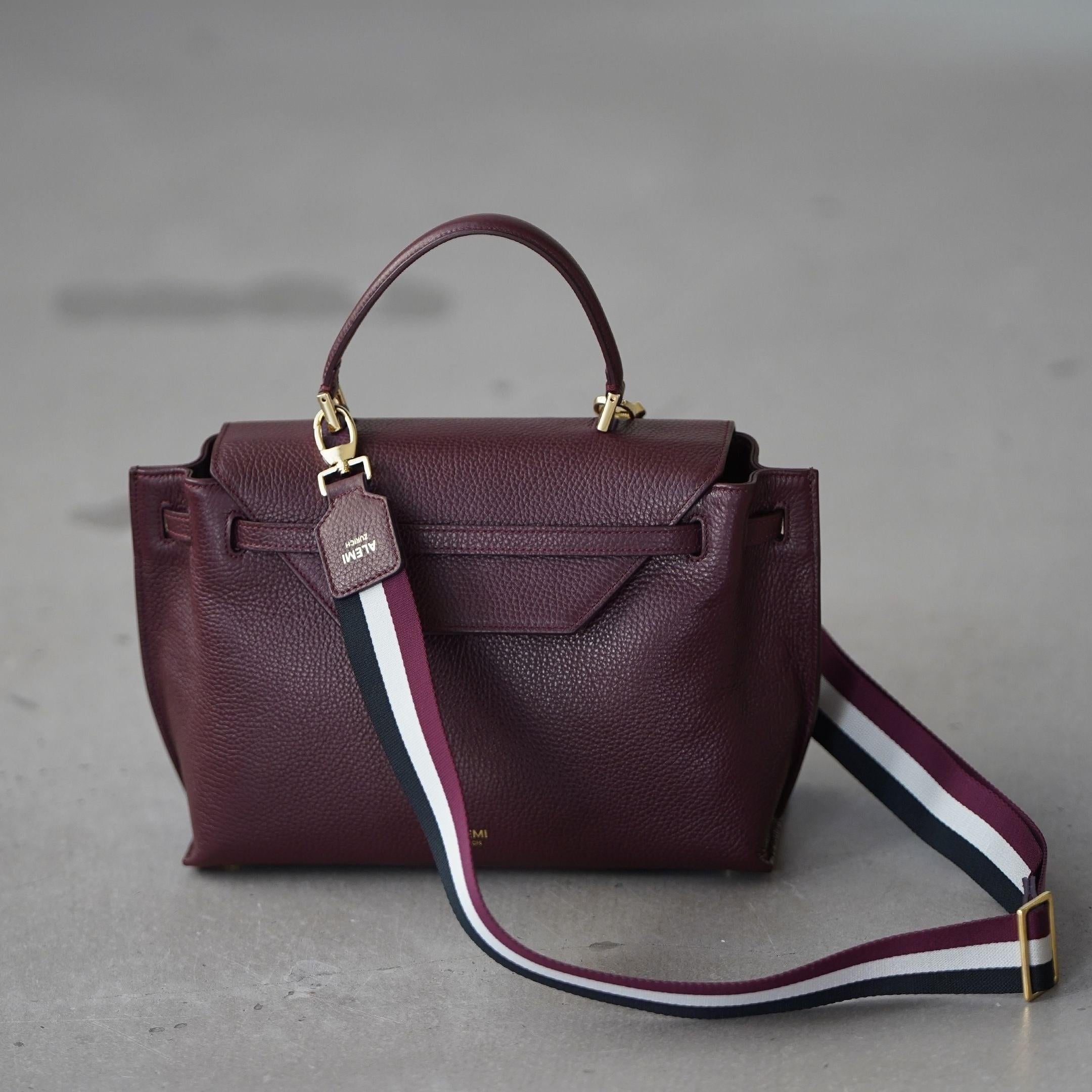 ALEMI Zurich | Adjustable Strap | Maroon with Black | Soft Grain Leather | Strap on Viadukt Small Bag