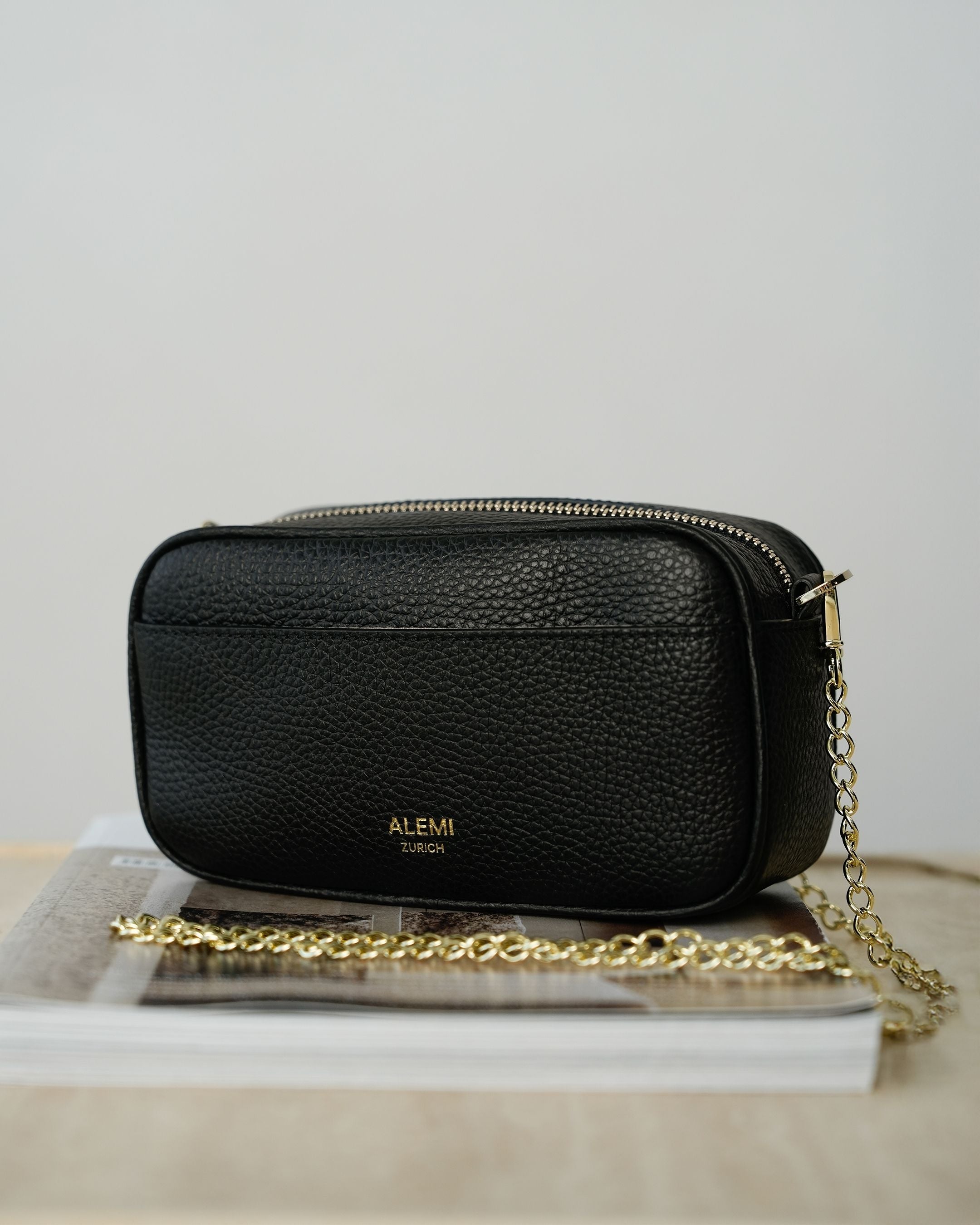 ALEMI Zurich | BELVOIR | Small Bag | Black | Soft Grain Leather | Bag front
