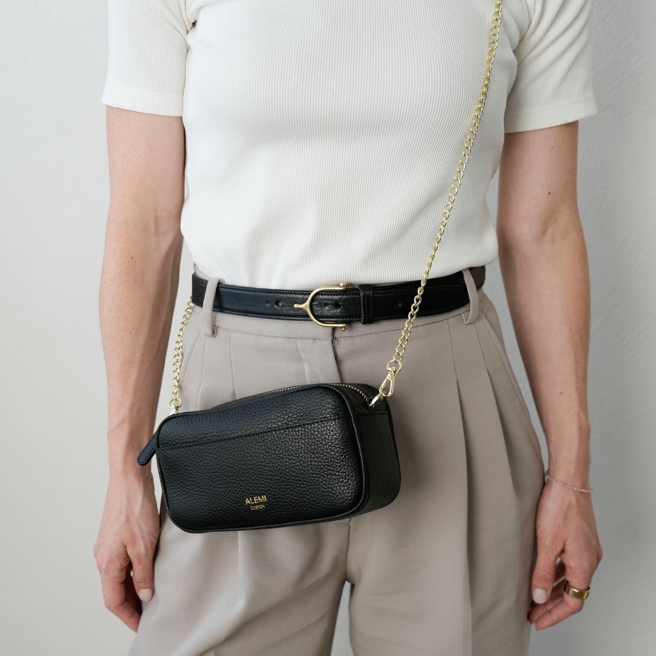 ALEMI Zurich | BELVOIR | Small Bag | Black | Soft Grain Leather | Model carrying bag