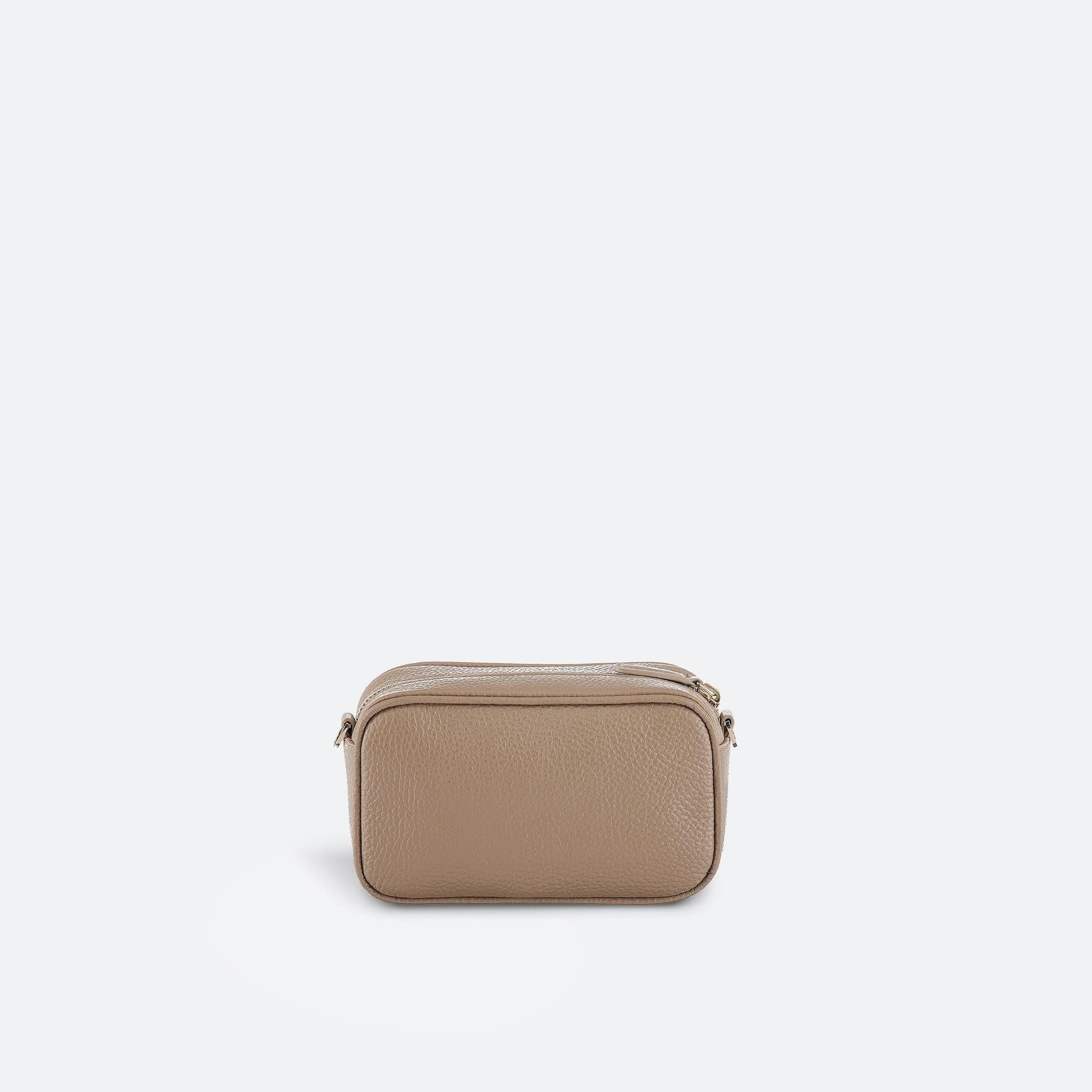 ALEMI Zurich | BELVOIR | Small Bag | Greige | Soft Grain Leather | Bag back