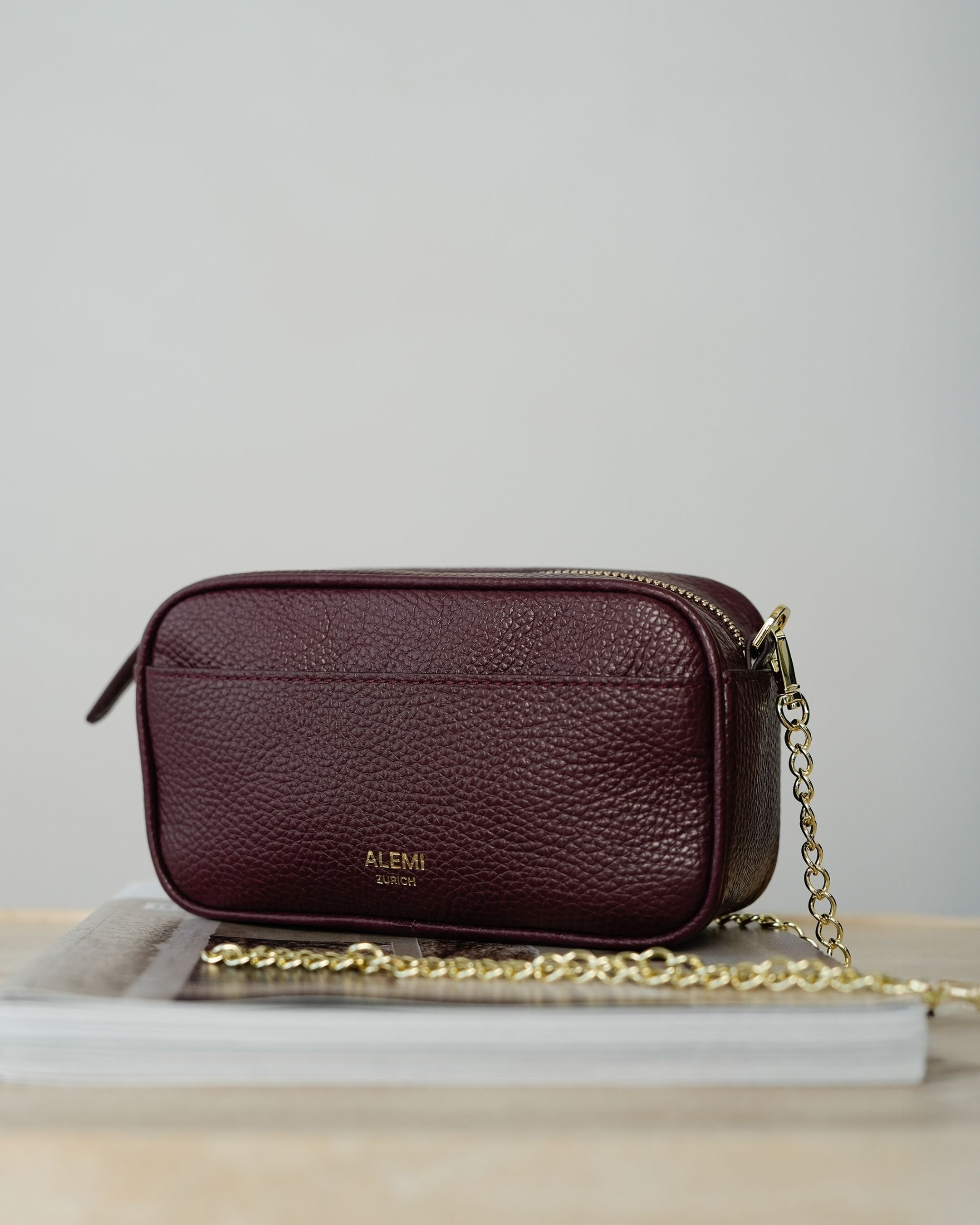 ALEMI Zurich | BELVOIR | Small Bag | Maroon Red | Soft Grain Leather | Bag front