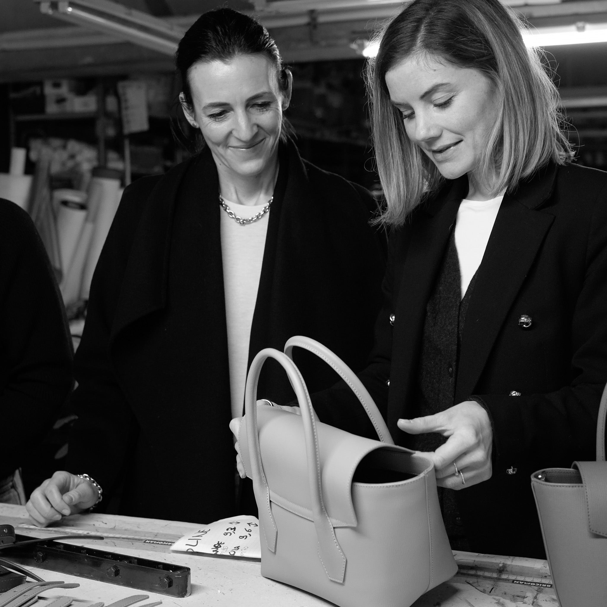 ALEMI co-founder Christina during the development of the IDA SMALL bag at the family-run manufactory in Italy