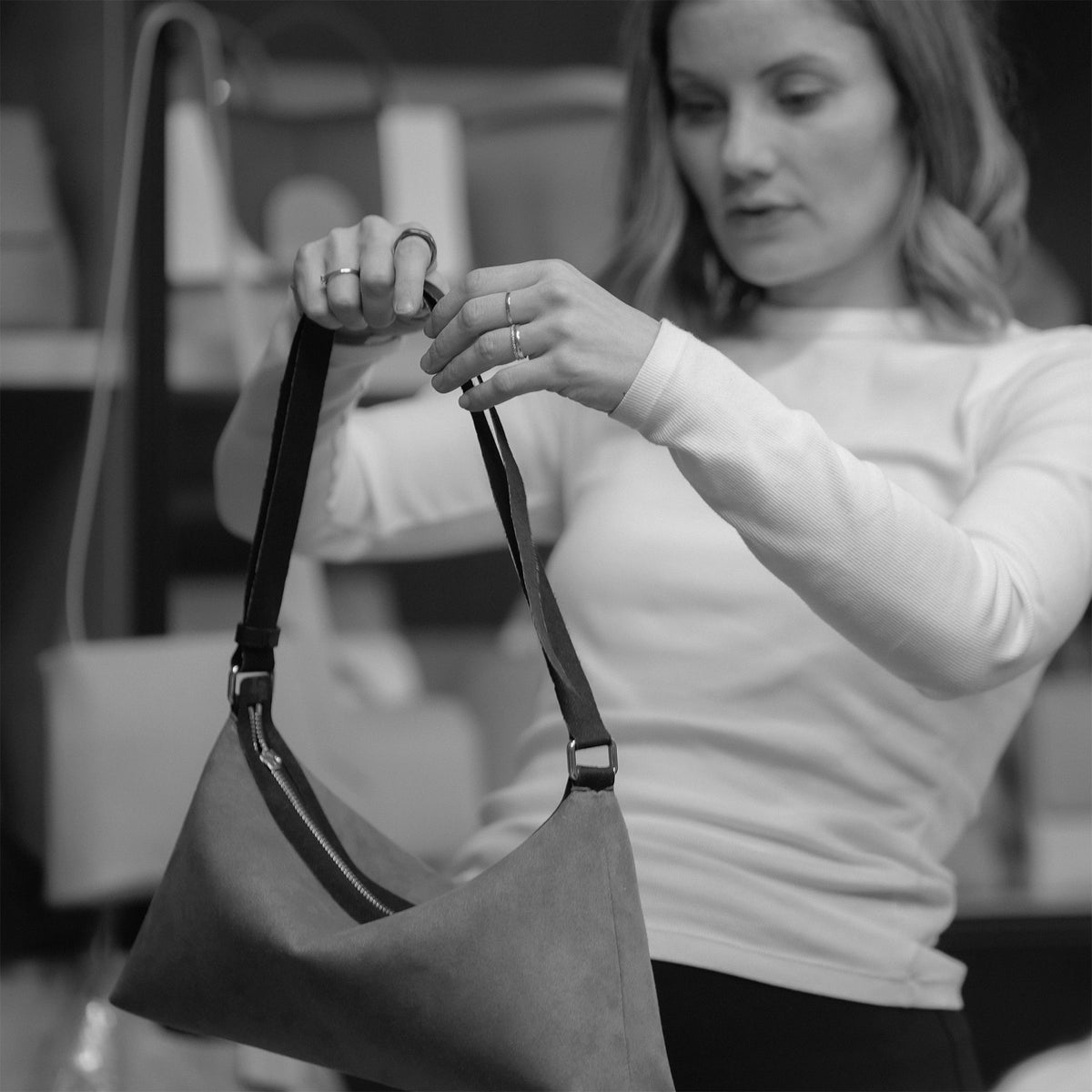 ALEMI co-founder Christina during the development of the LETTEN SMALL bag at the family-run manufactory in Italy