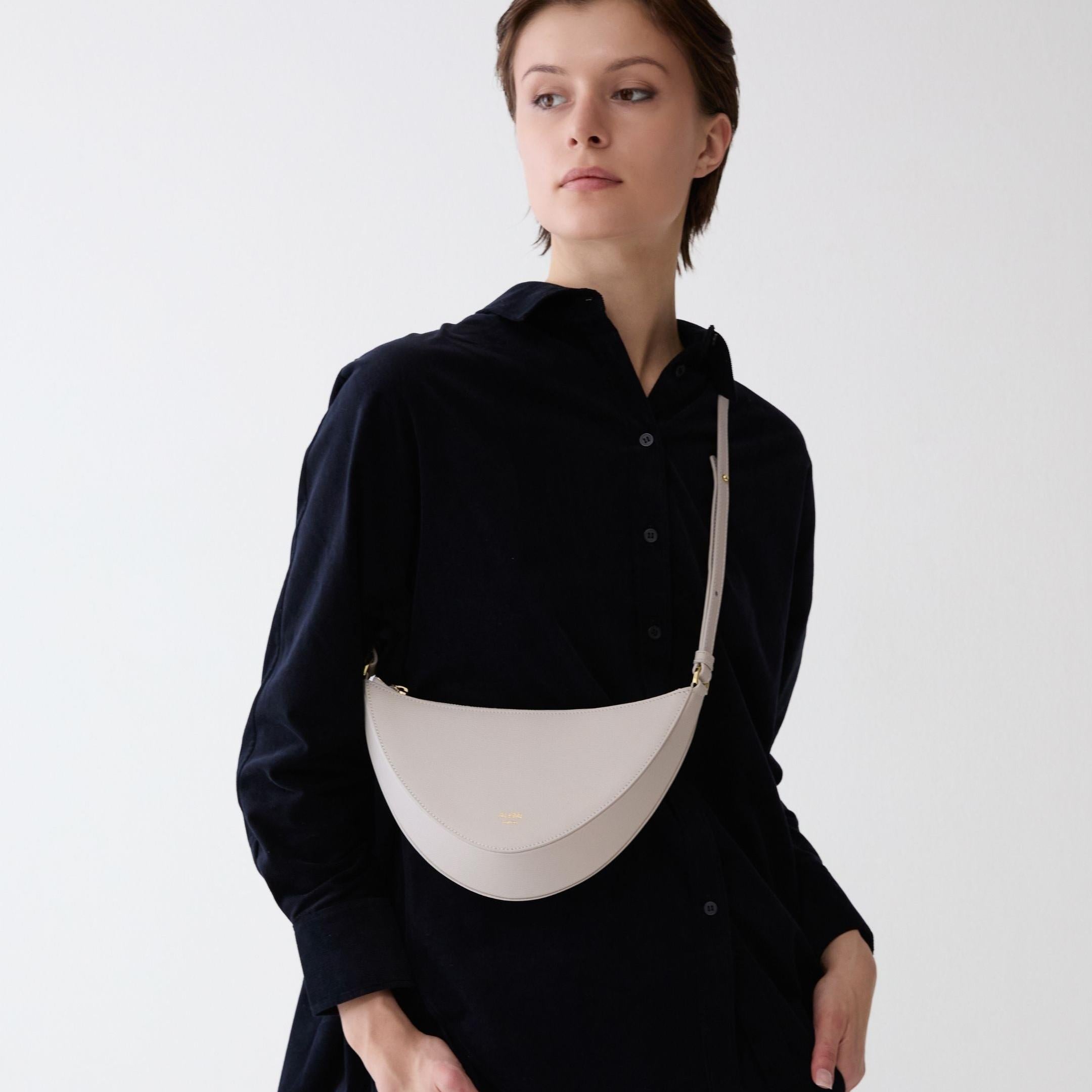 ALEMI Zurich | HELVETIA | Small Bag | Cloud Dancer | Pebbled Leather | Bag cross-body