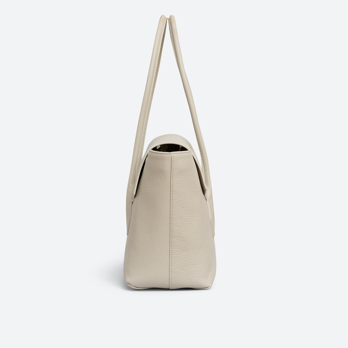 ALEMI Zurich | IDA | Laptop Bag | Sandstone | Soft Grain Leather | Bag side