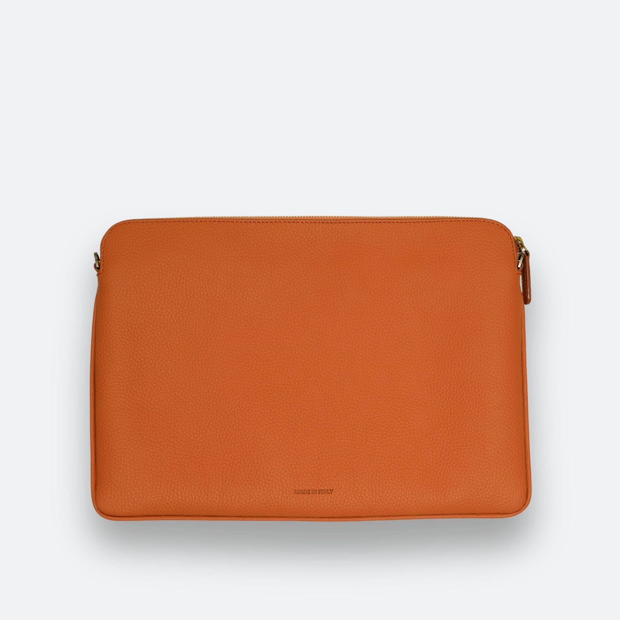 ALEMI Zurich | LAPTOP CASE | Accessoires | Burnt Orange | Soft Grain Leather | Back