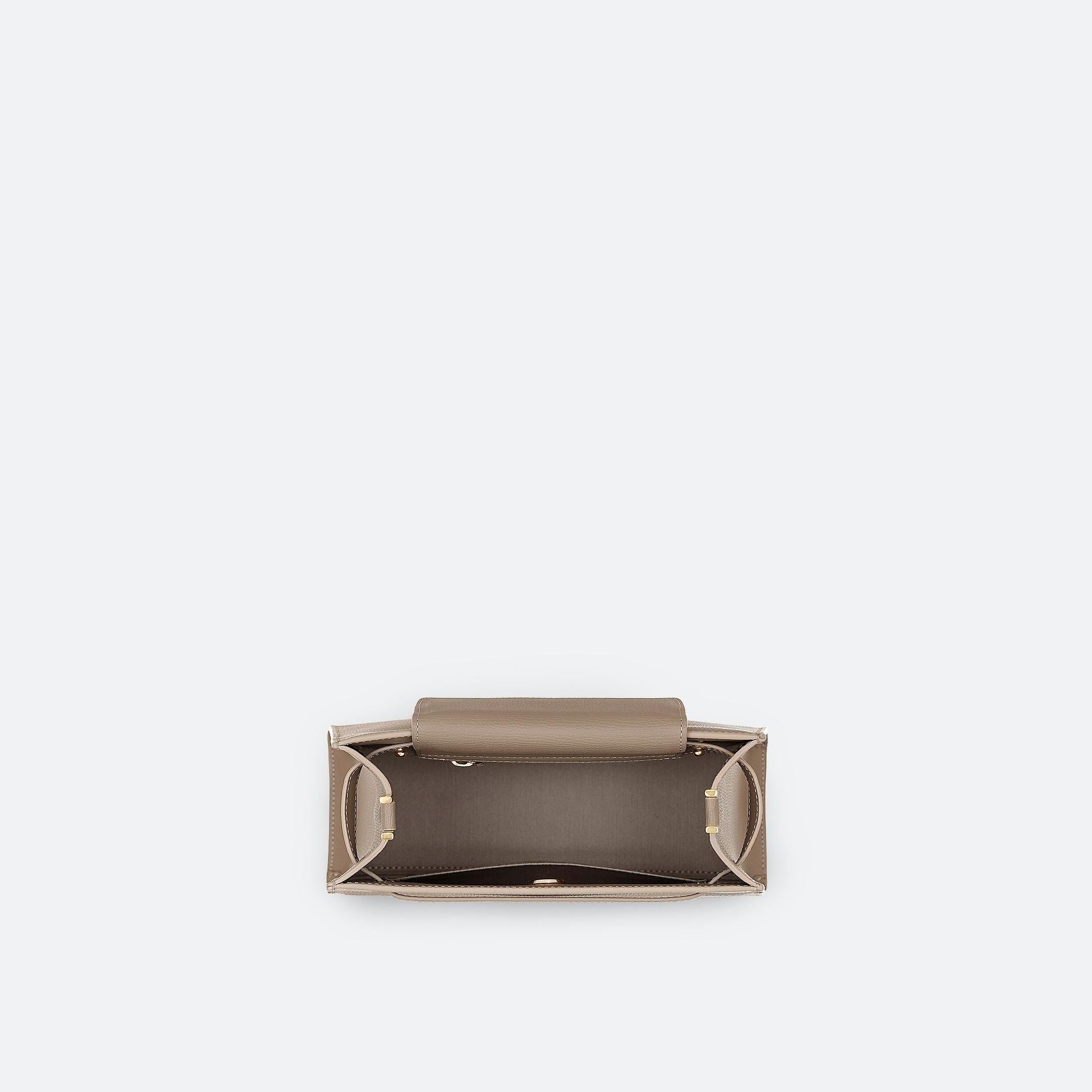 ALEMI Zurich | SEEFELD MINI | Small Bag | Greige | Pebbled Leather | Bag inside