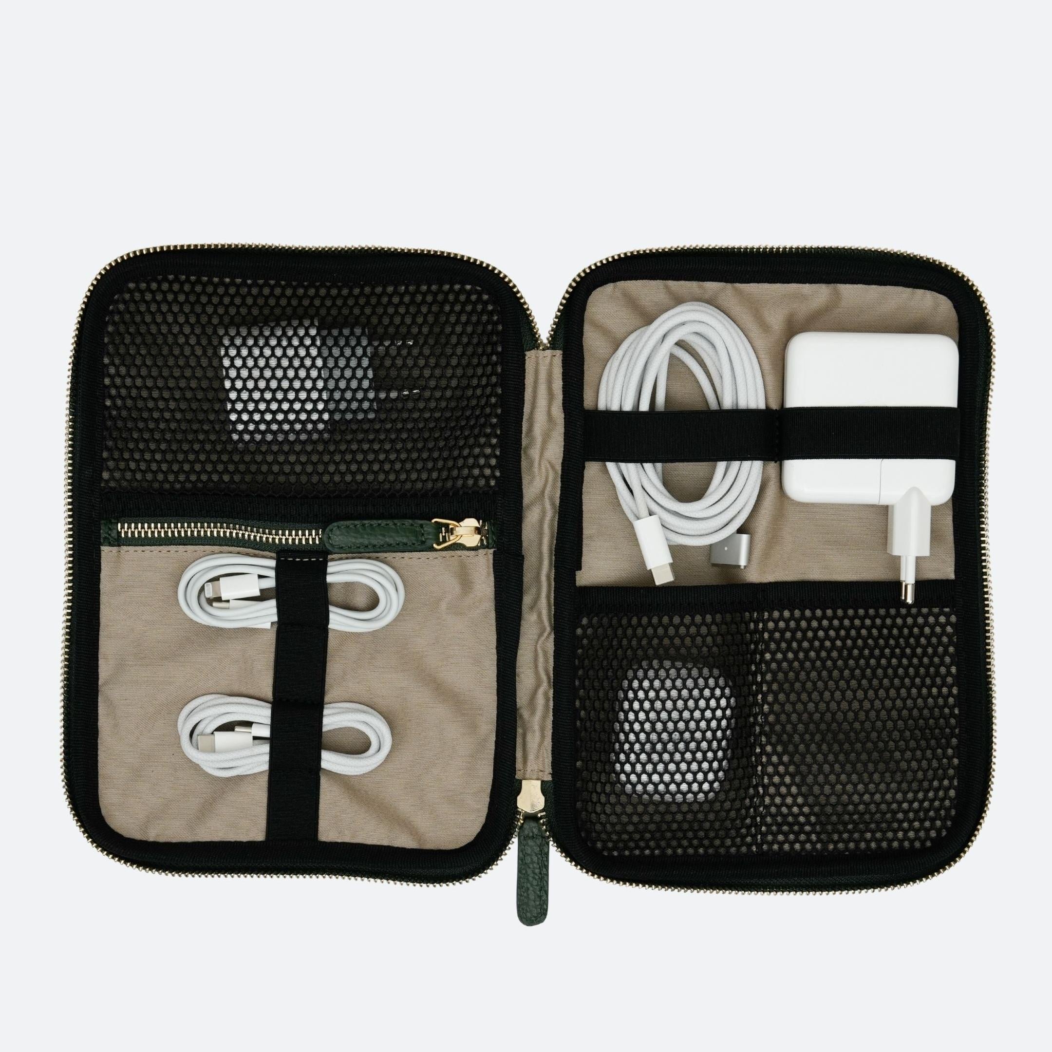 ALEMI Zurich | TECHNOPARK | Accessoires | Dark Green | Soft Grain Leather | Inside with equipment white