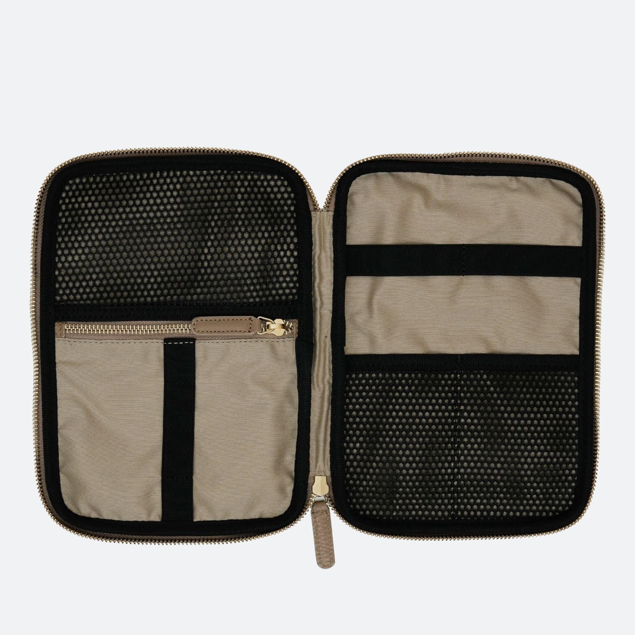 ALEMI Zurich | TECHNOPARK | Accessoires | Greige | Soft Grain Leather | Inside empty