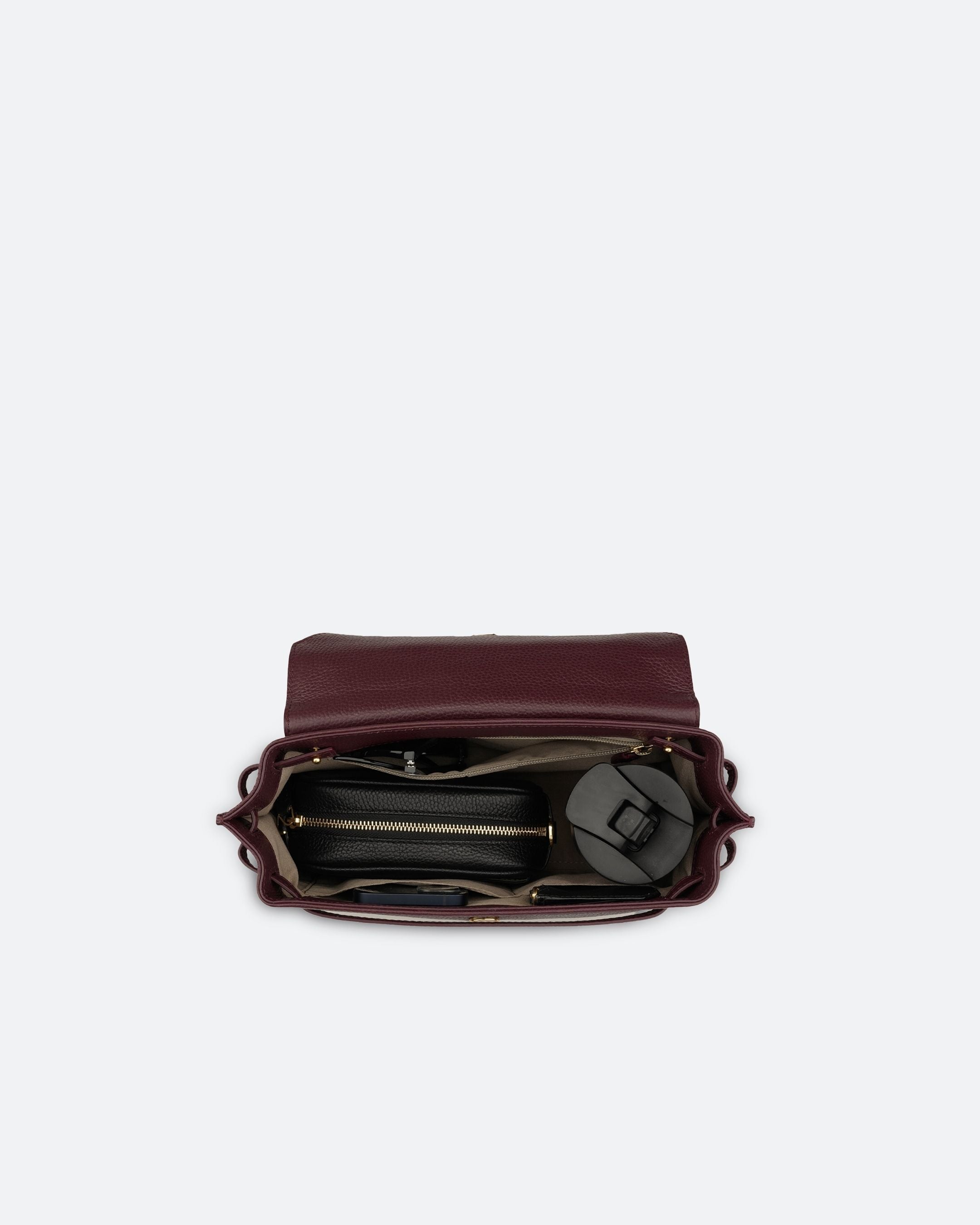 ALEMI Zurich | VIADUKT | Small Bag | Maroon Red | Soft Grain Leather | Bag inside