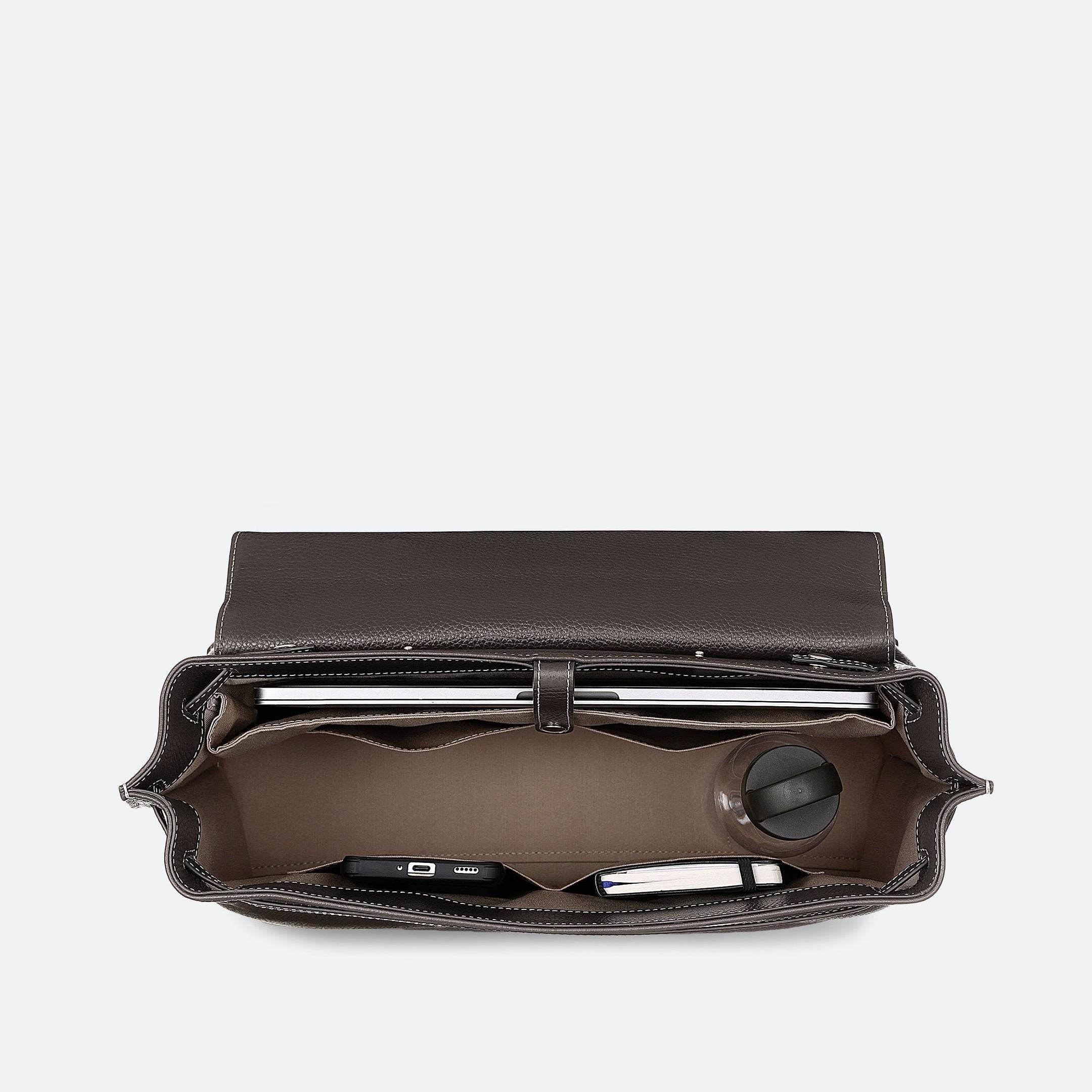 ALEMI Zurich | VIADUKT WORK | Laptop Bag | Dark Brown | Soft Grain Leather | Bag inside