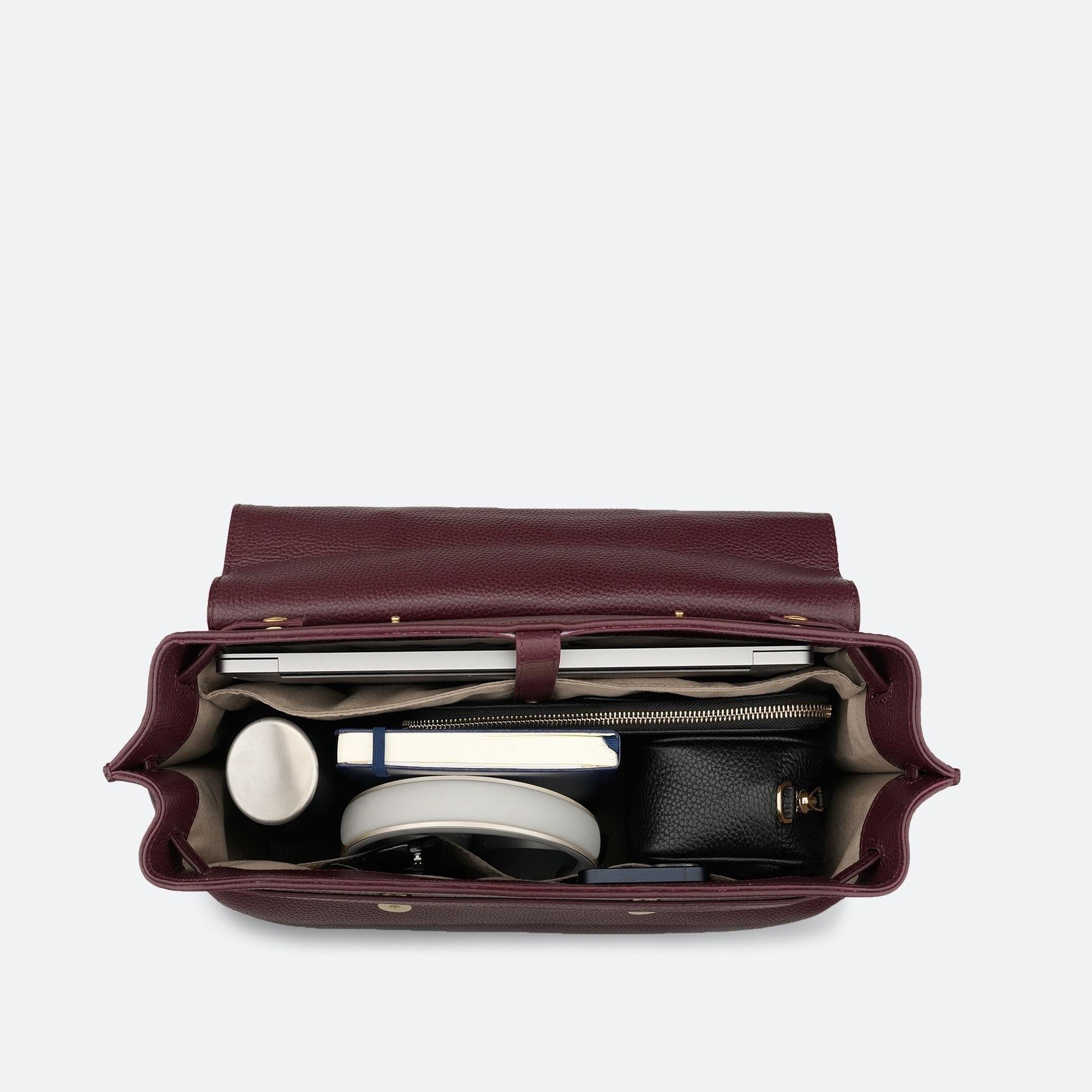 ALEMI Zurich | VIADUKT WORK | Laptop Bag | Maroon Red | Soft Grain Leather | Bag inside