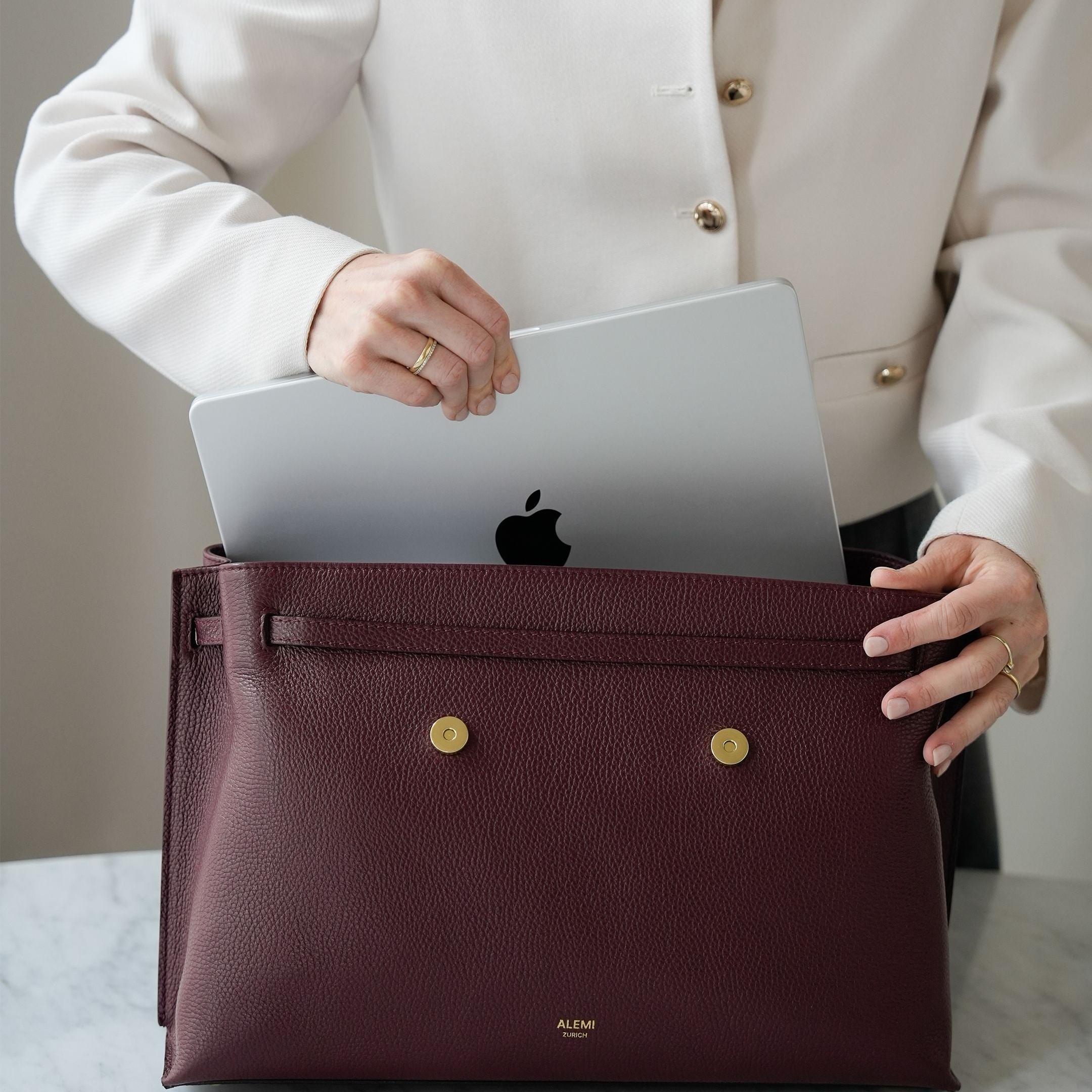 ALEMI Zurich | VIADUKT WORK | Laptop Bag | Maroon Red | Soft Grain Leather | Bag with laptop
