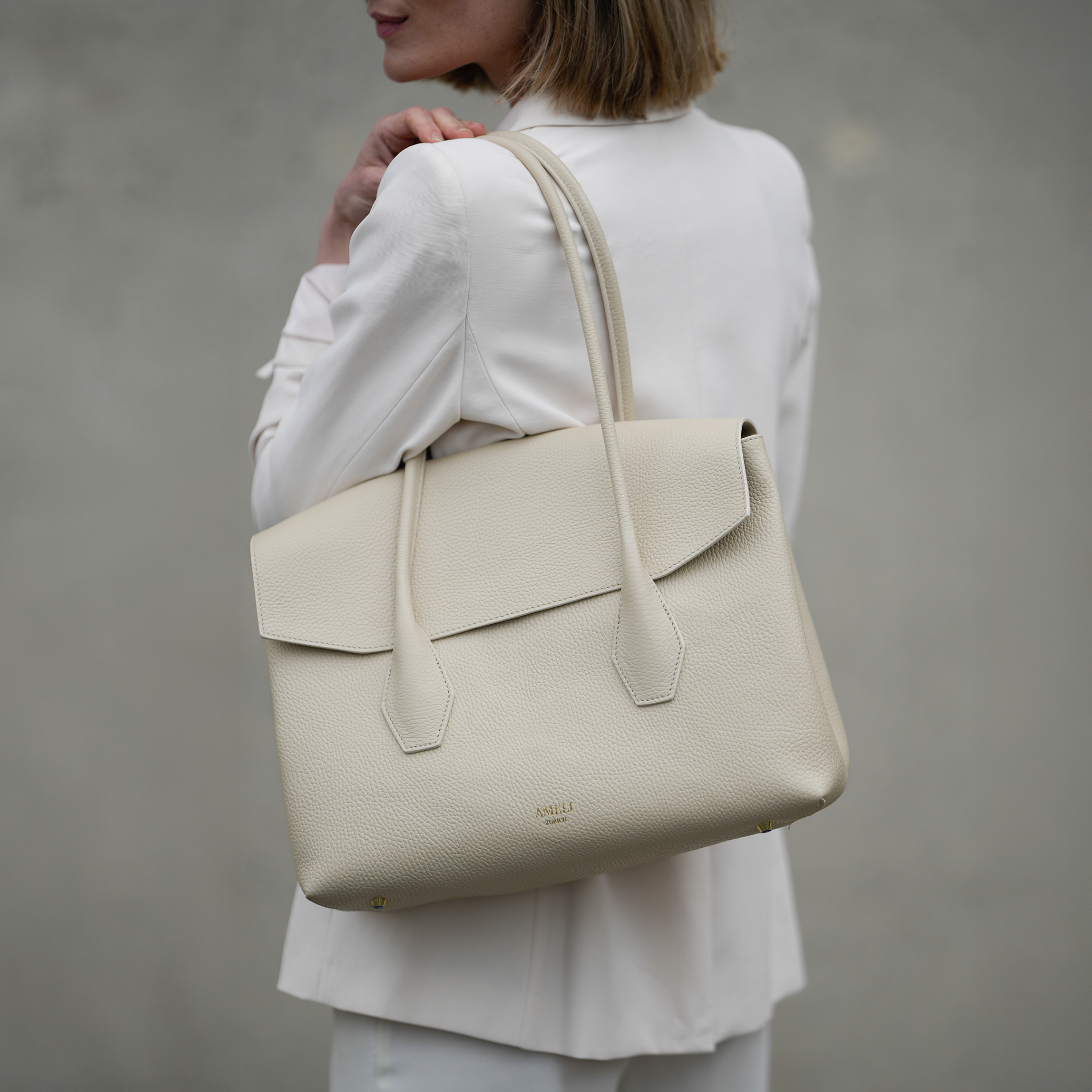 AMELI Zurich | IDA | Sandstone | Soft Grain Leather | Small tophandle