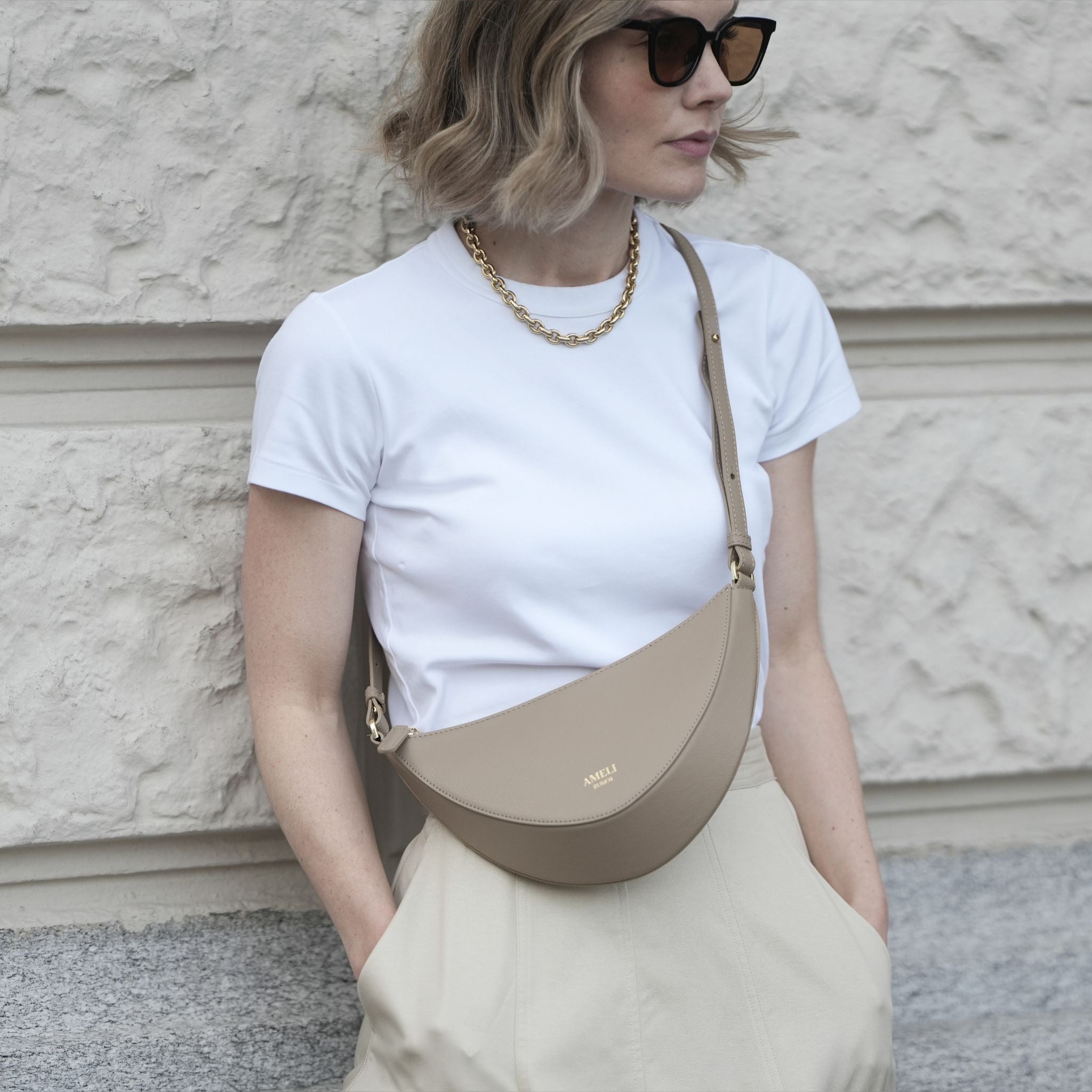 AMELI Zurich | HELVETIA | Cappuccino | Pebbled Leather | Crossbody bag