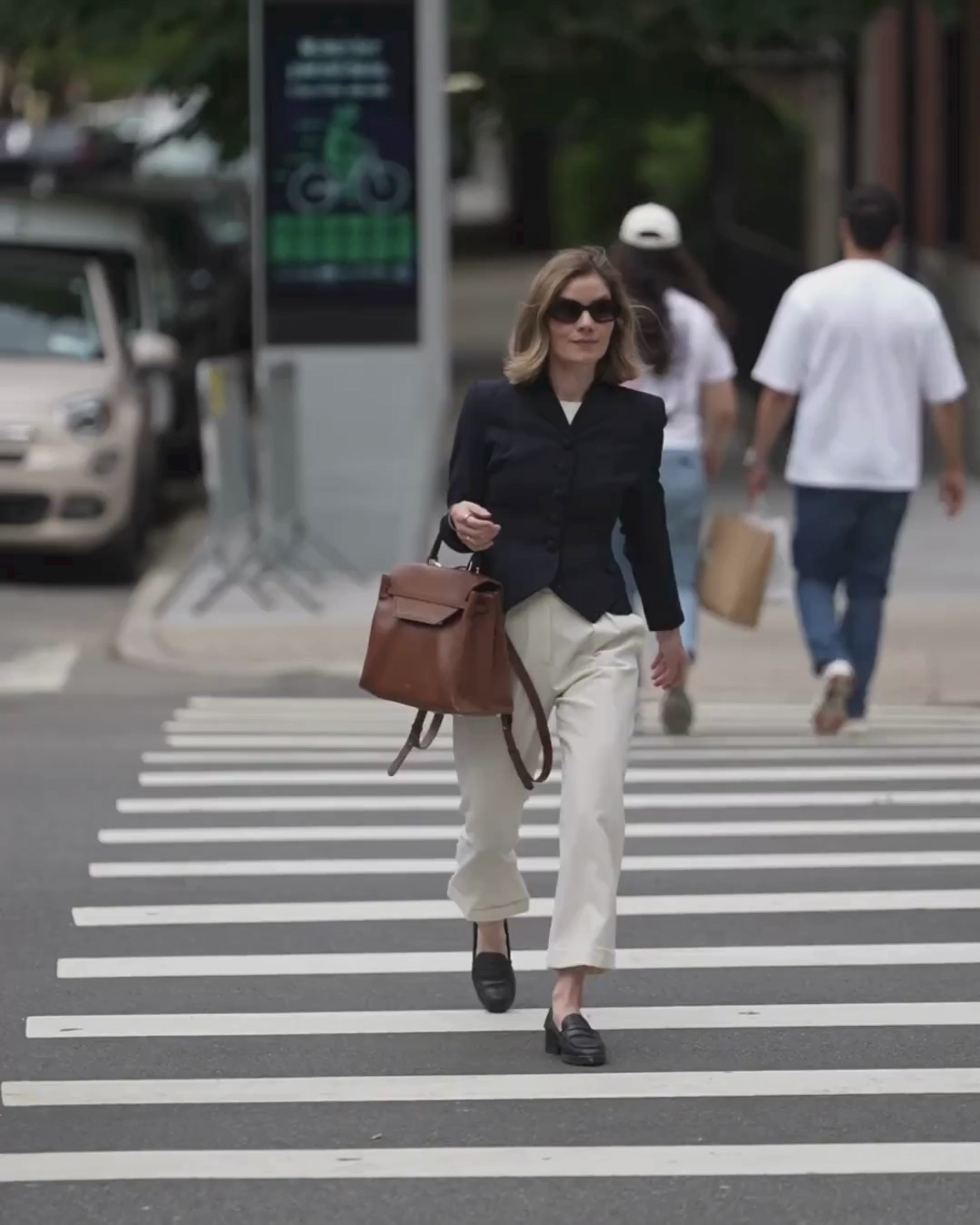 ALEMI Zurich | VIADUKT WORK | Laptop Bag | Cognac | Soft Grain Leather | Video