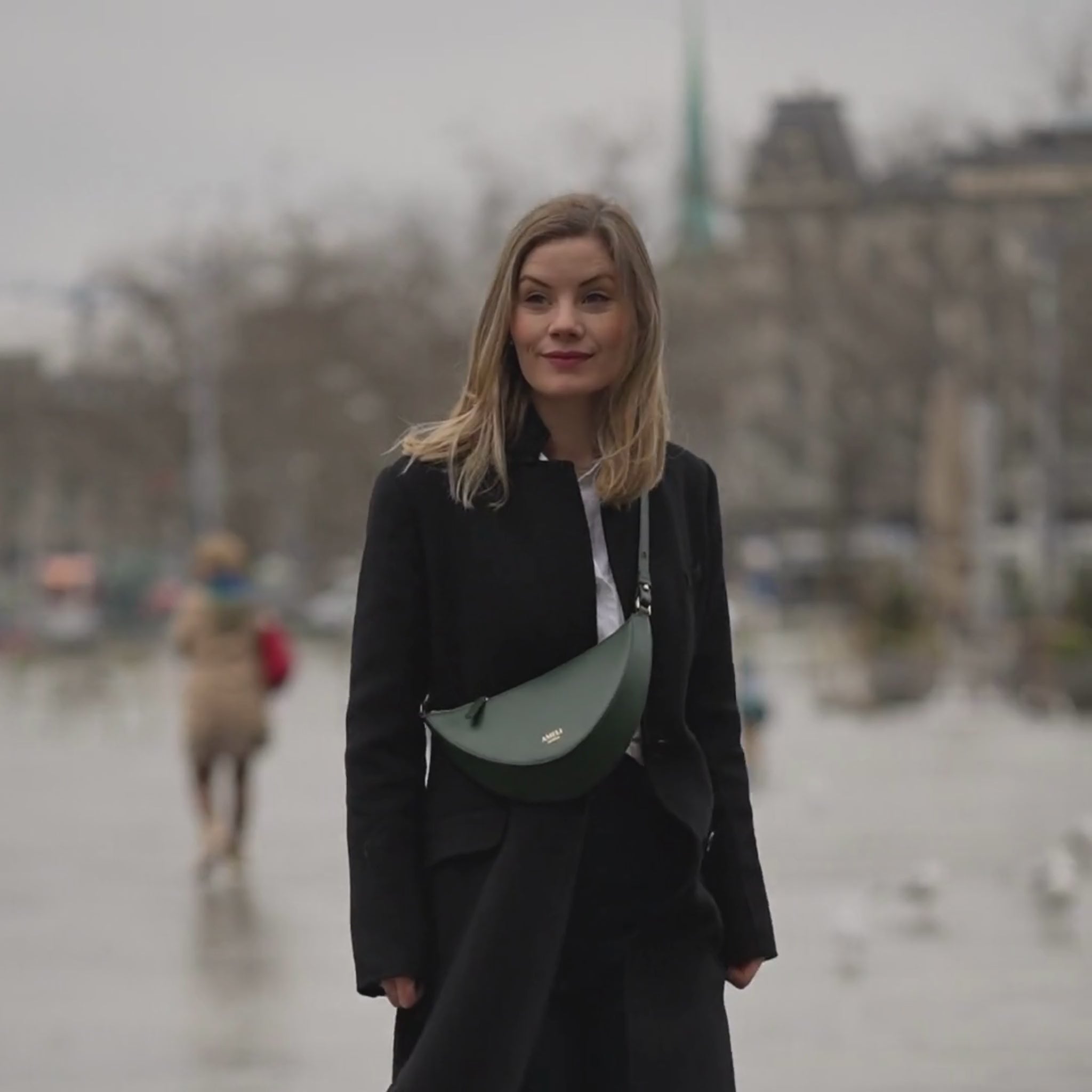 AMELI Zurich | HELVETIA | Dark Green | Pebbled Leather | Model