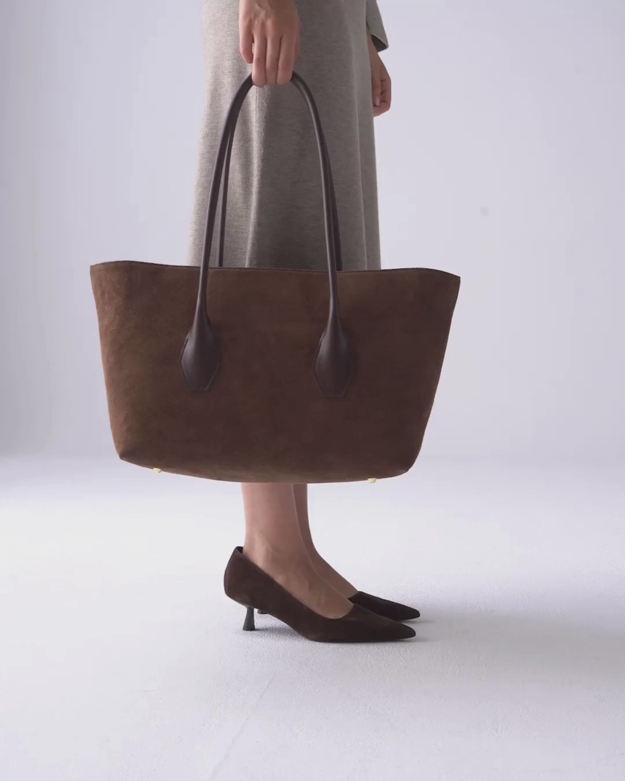 ALEMI Zurich | IDA | Laptop Bag | Dark Brown | Suede Leather | Video