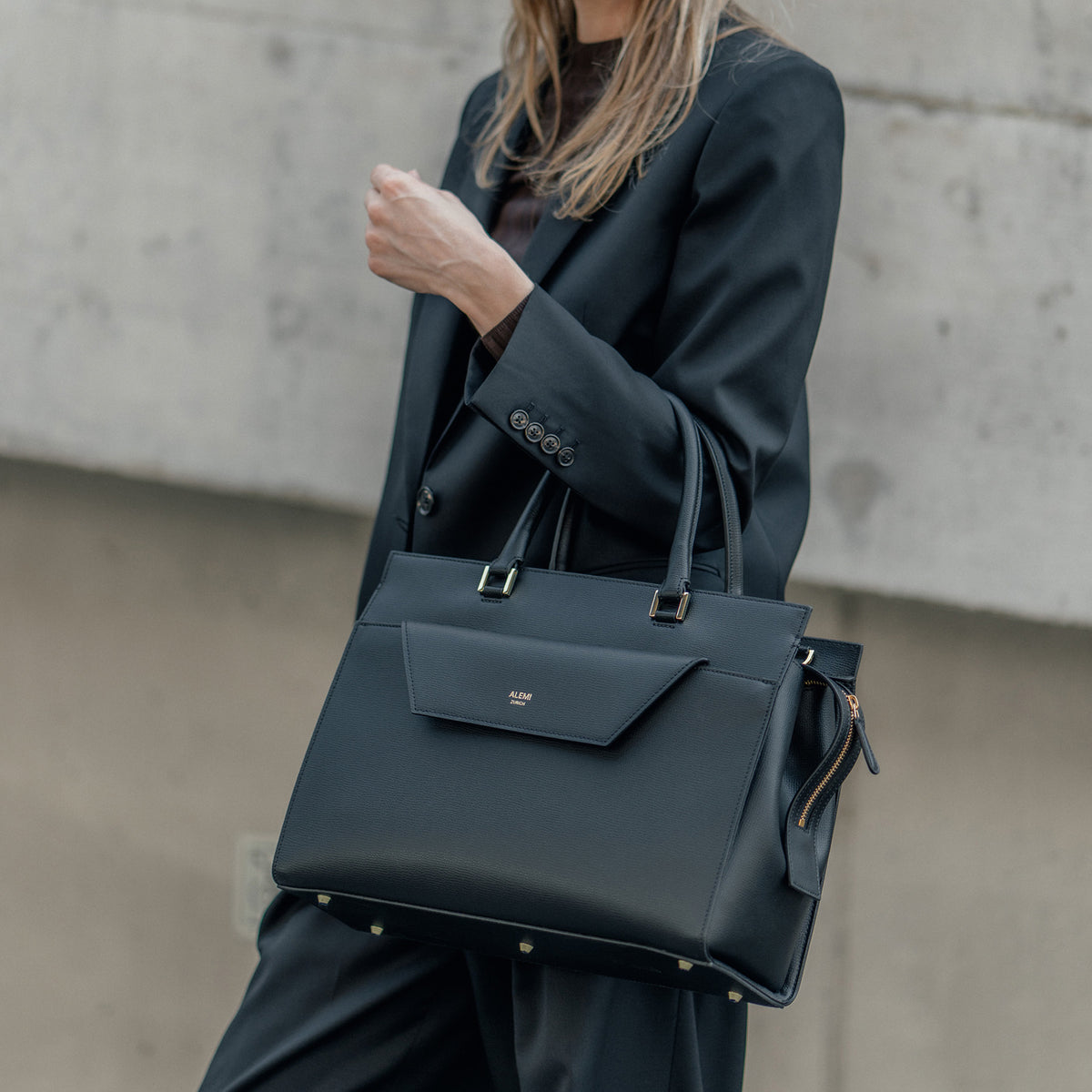 STRUCTURED. NEVER STIFF.