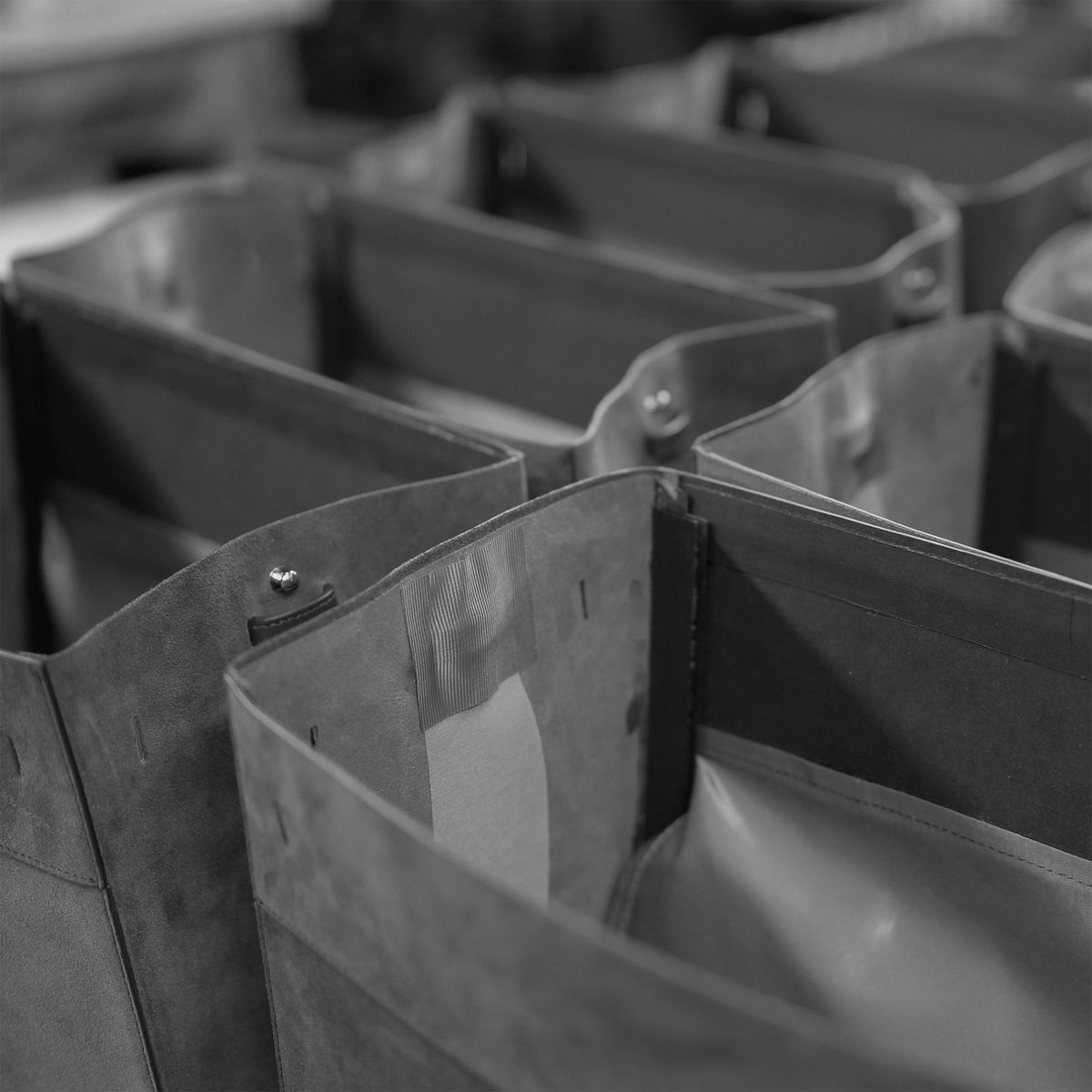 ALEMI Zurich | SEEFELD | Craftsmanship | Bag bodies lined up during production