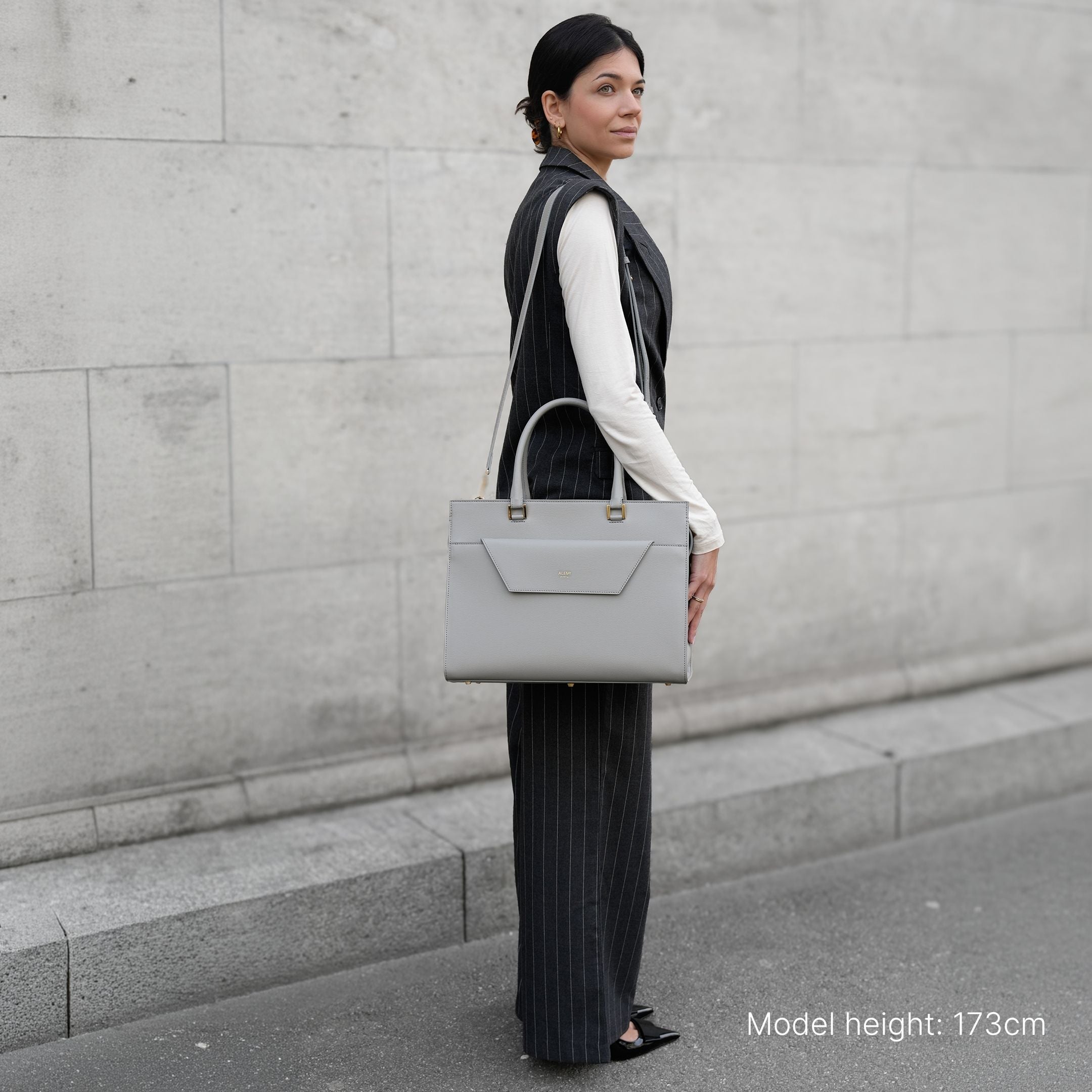 CENTRAL in Slate Grey - Elegant Business Bag 14” Laptop | ALEMI Zurich