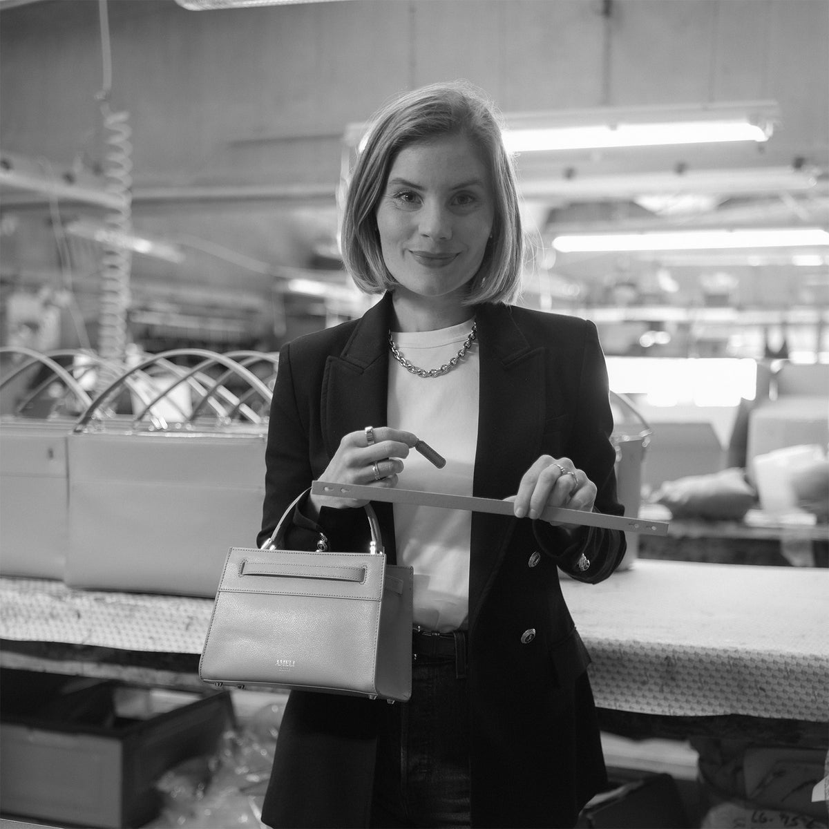ALEMI co-founder Christina during the development of the SEEFELD MINI bag at the family-run manufactory in Italy