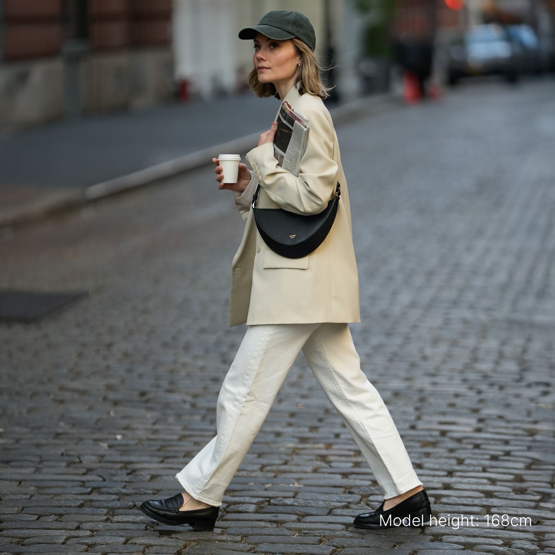 HELVETIA in Black - Compact Everyday Bag | ALEMI Zurich