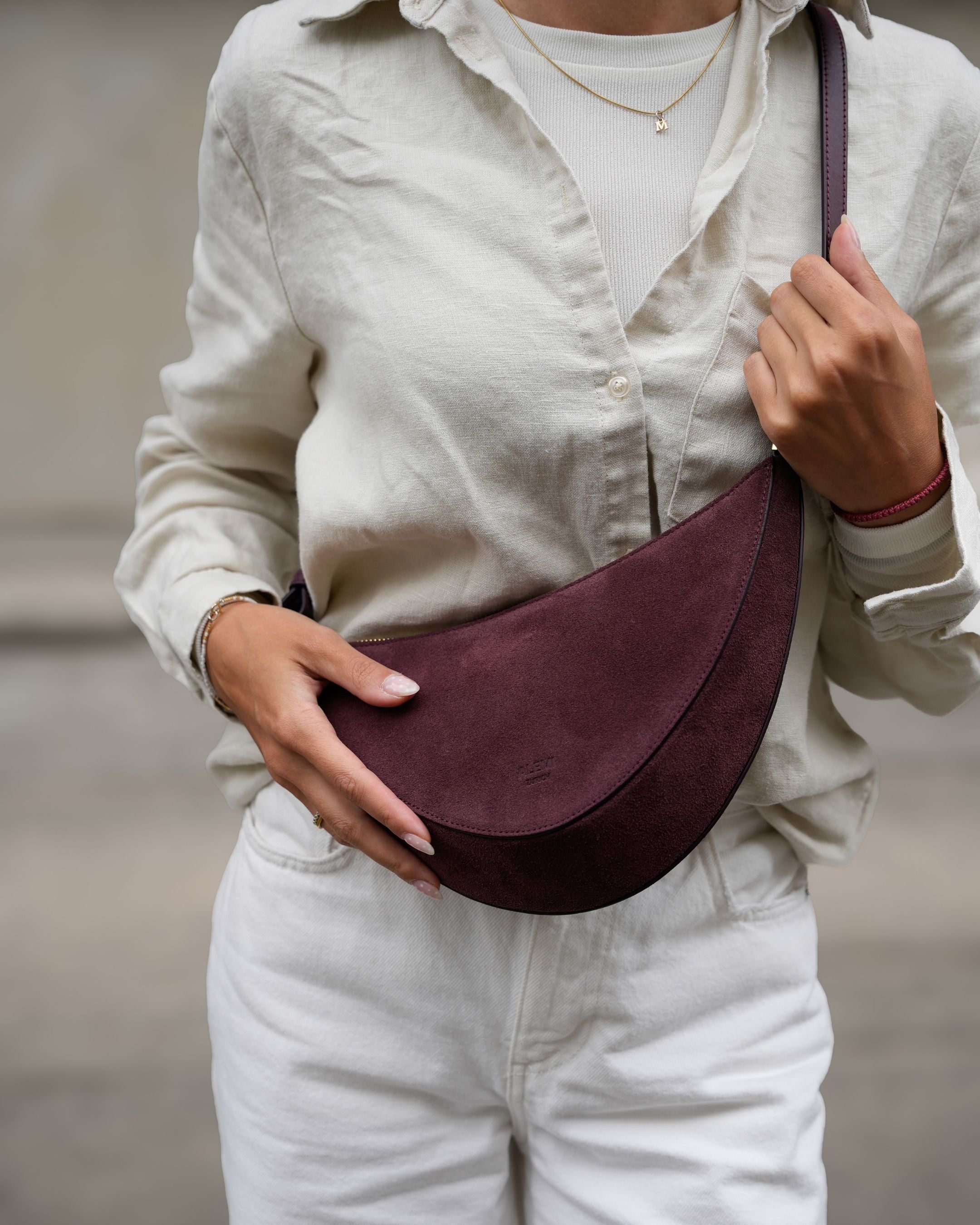 ALEMI Zurich | HELVETIA | Small Bag | Maroon Red I Suede Leather | Cross-Body