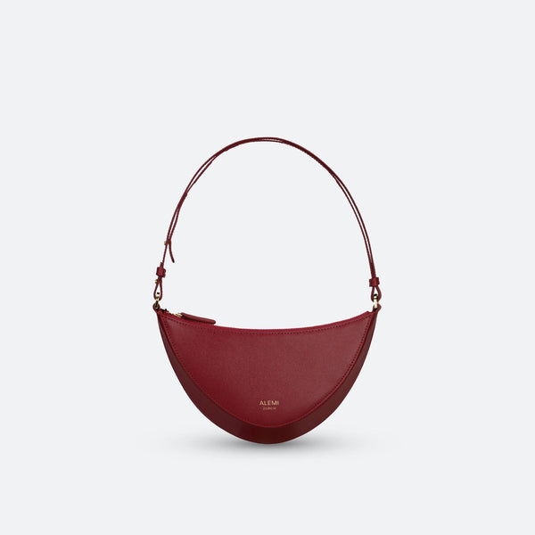 チェリー HELVETIA in Red - Compact Everyday Bag | ALEMI Zurich