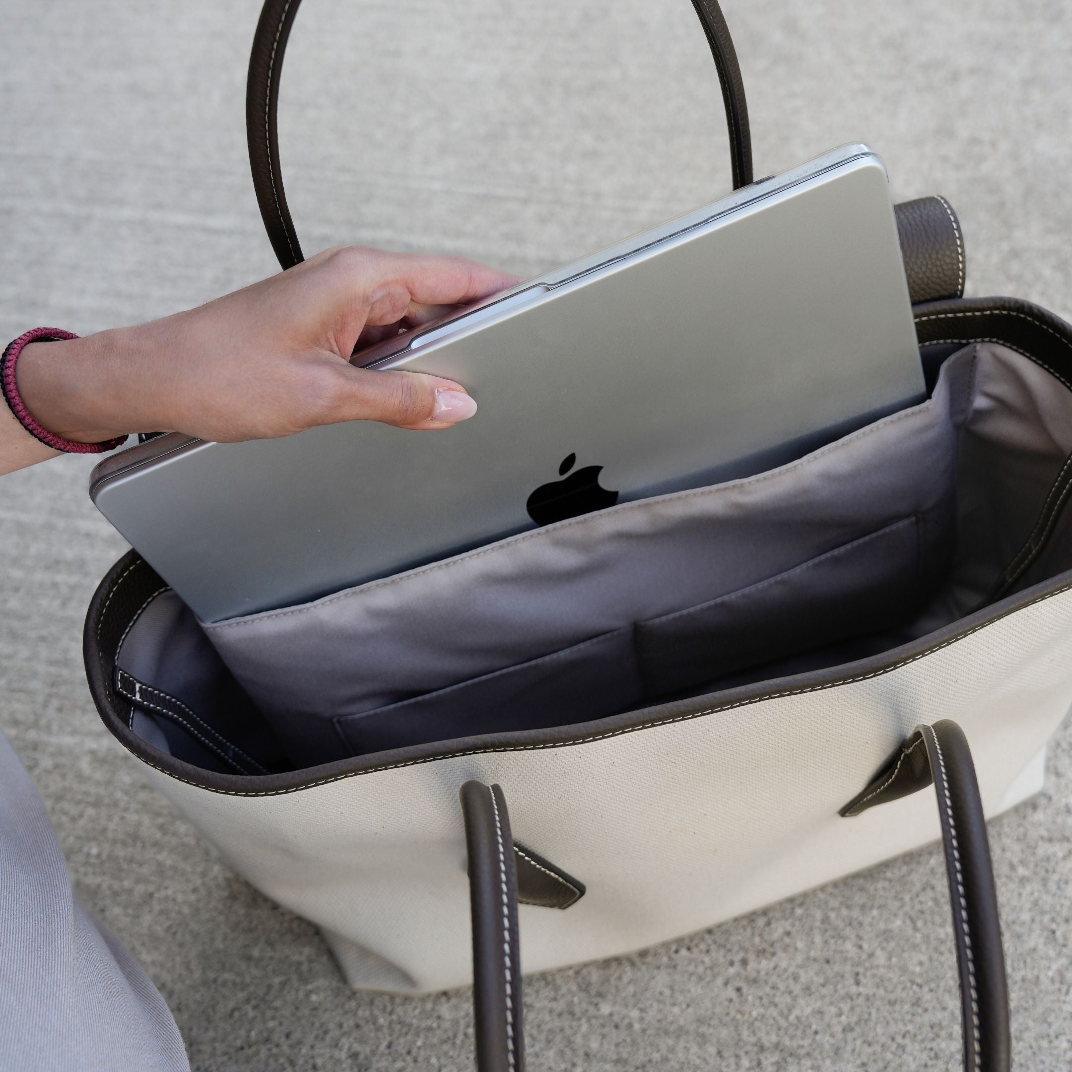 ALEMI Zurich | IDA | Laptop Bag | Beige Dark-Brown | Canvas | Bag with laptop