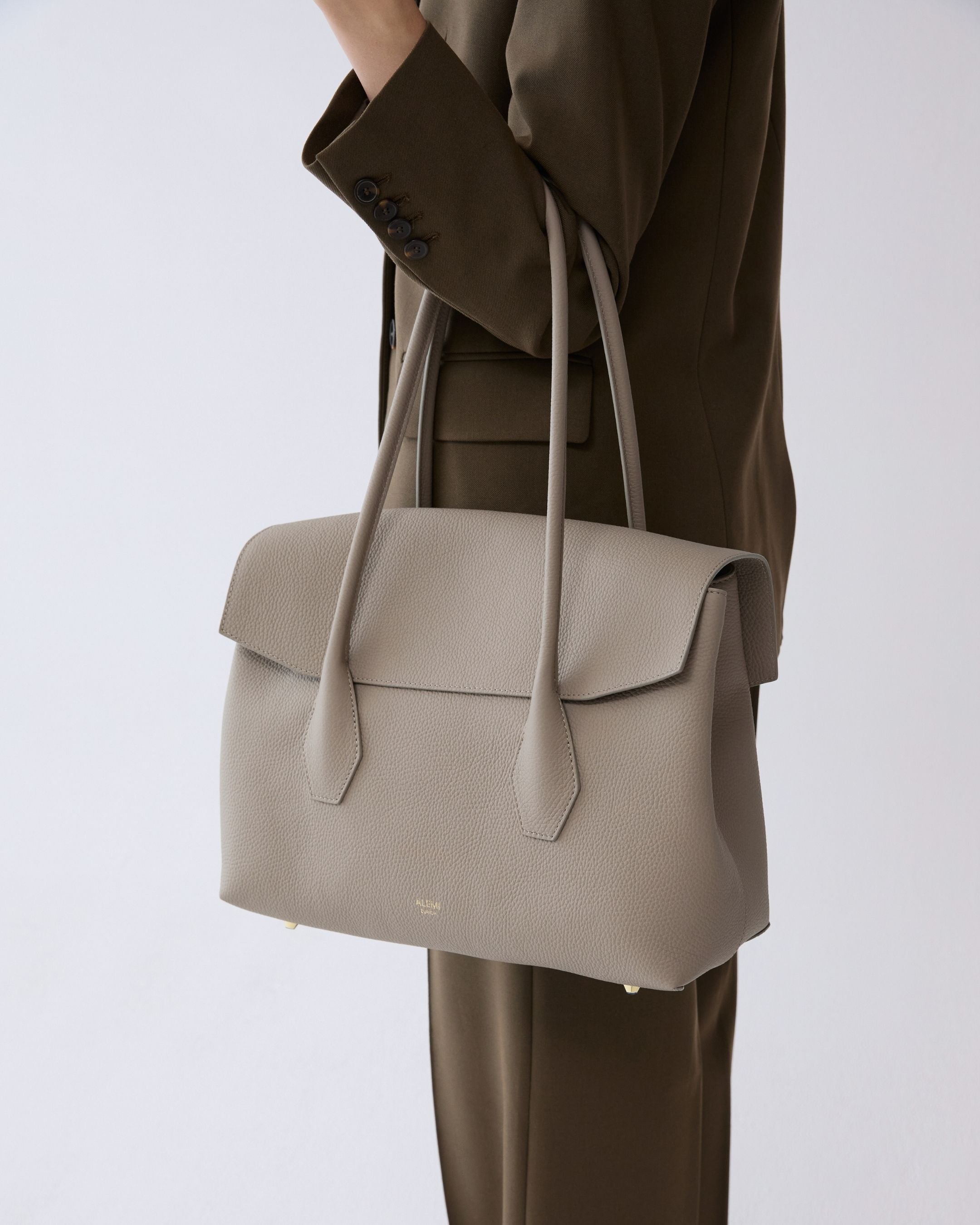 ALEMI Zurich | IDA | Laptop Bag | Beige|  Soft Grain Leather | Bag small on top handle