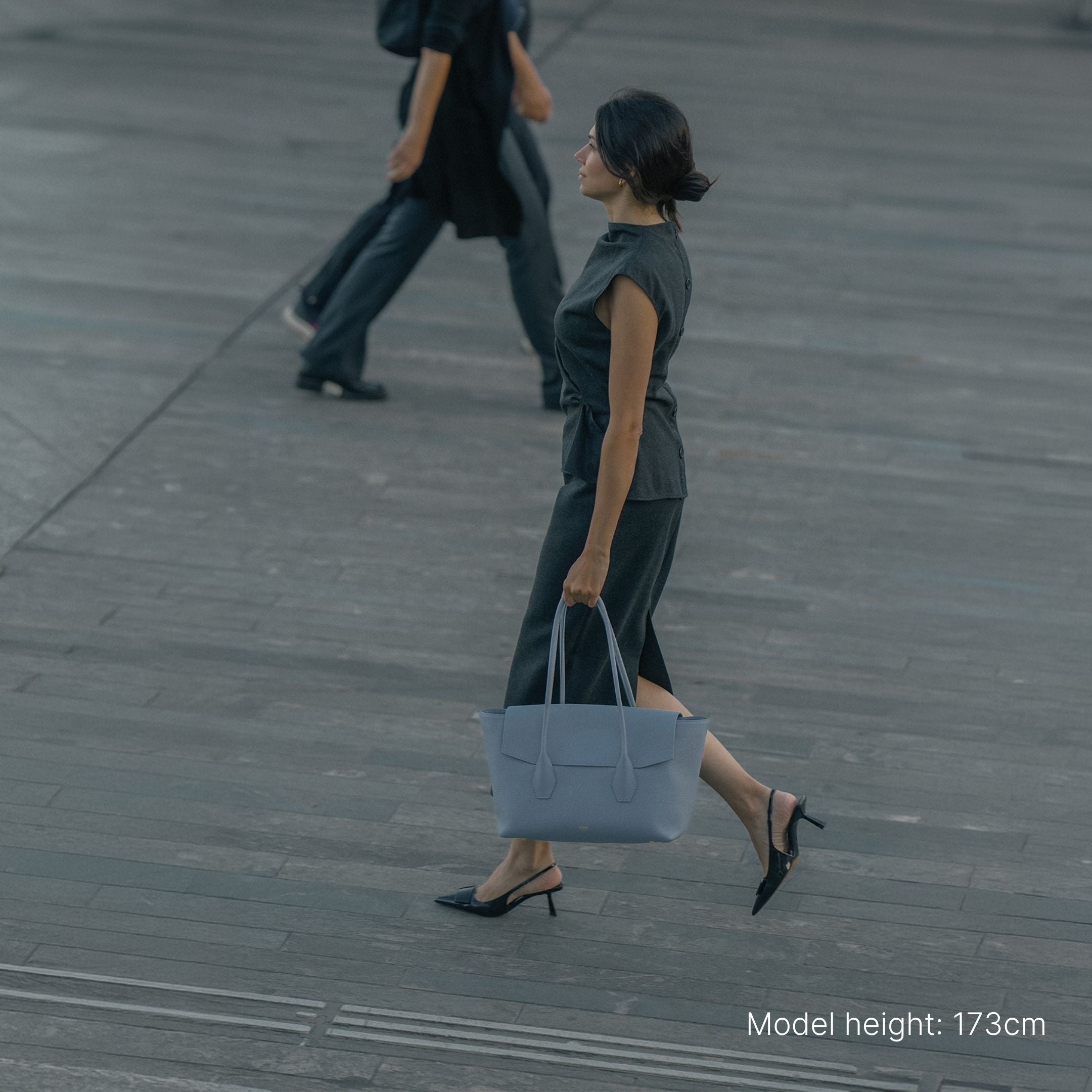 ALEMI Zurich | IDA | Laptop Bag | Ice Blue | Softgrain Leather | Bag on Person