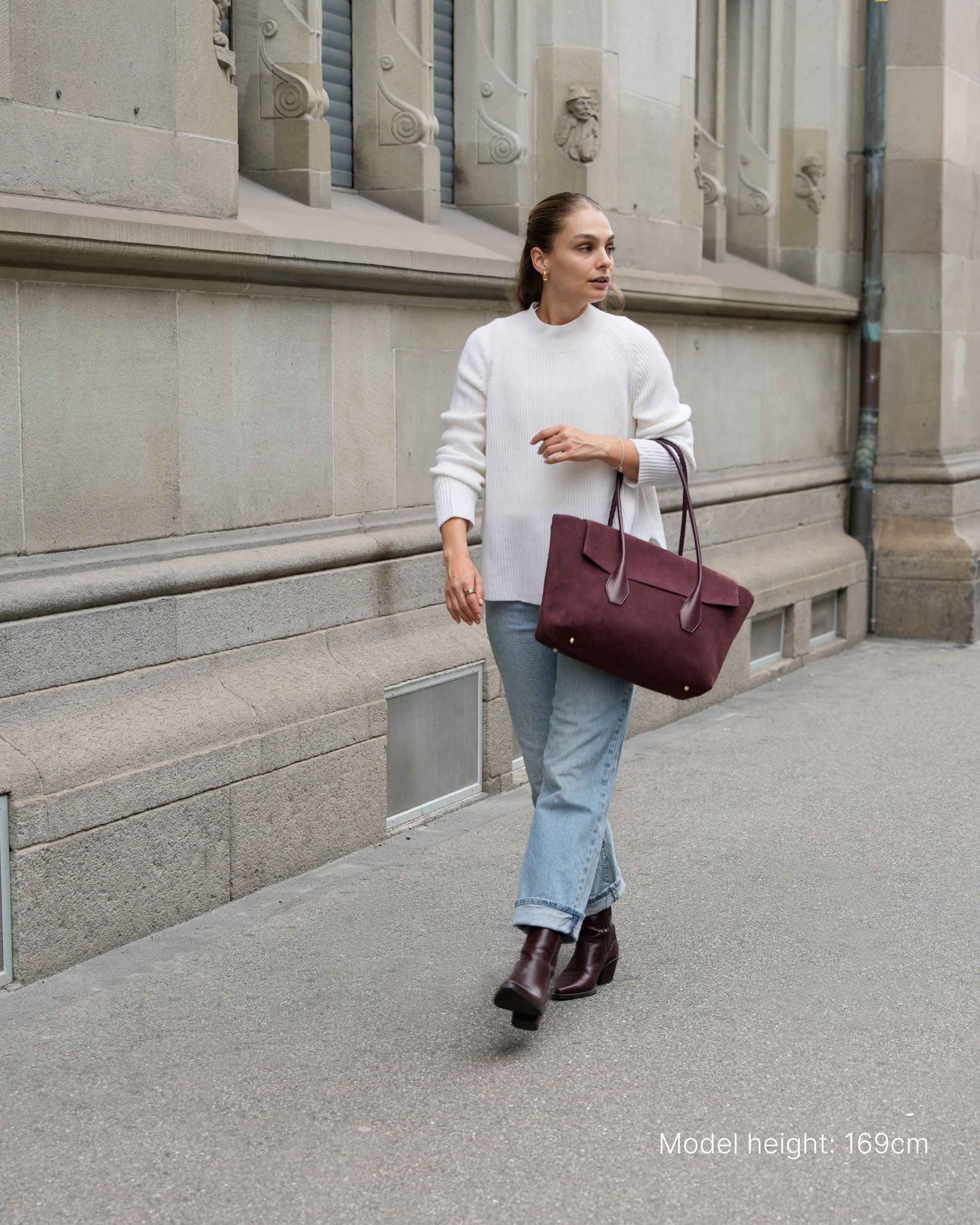 ALEMI Zurich | IDA | Laptop Bag |  Maroon Red | Suede Leather | Model