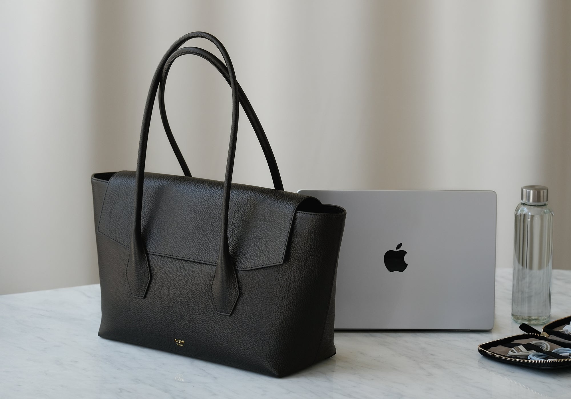 Elegant Leather Business Laptop Bags for Women – ALEMI