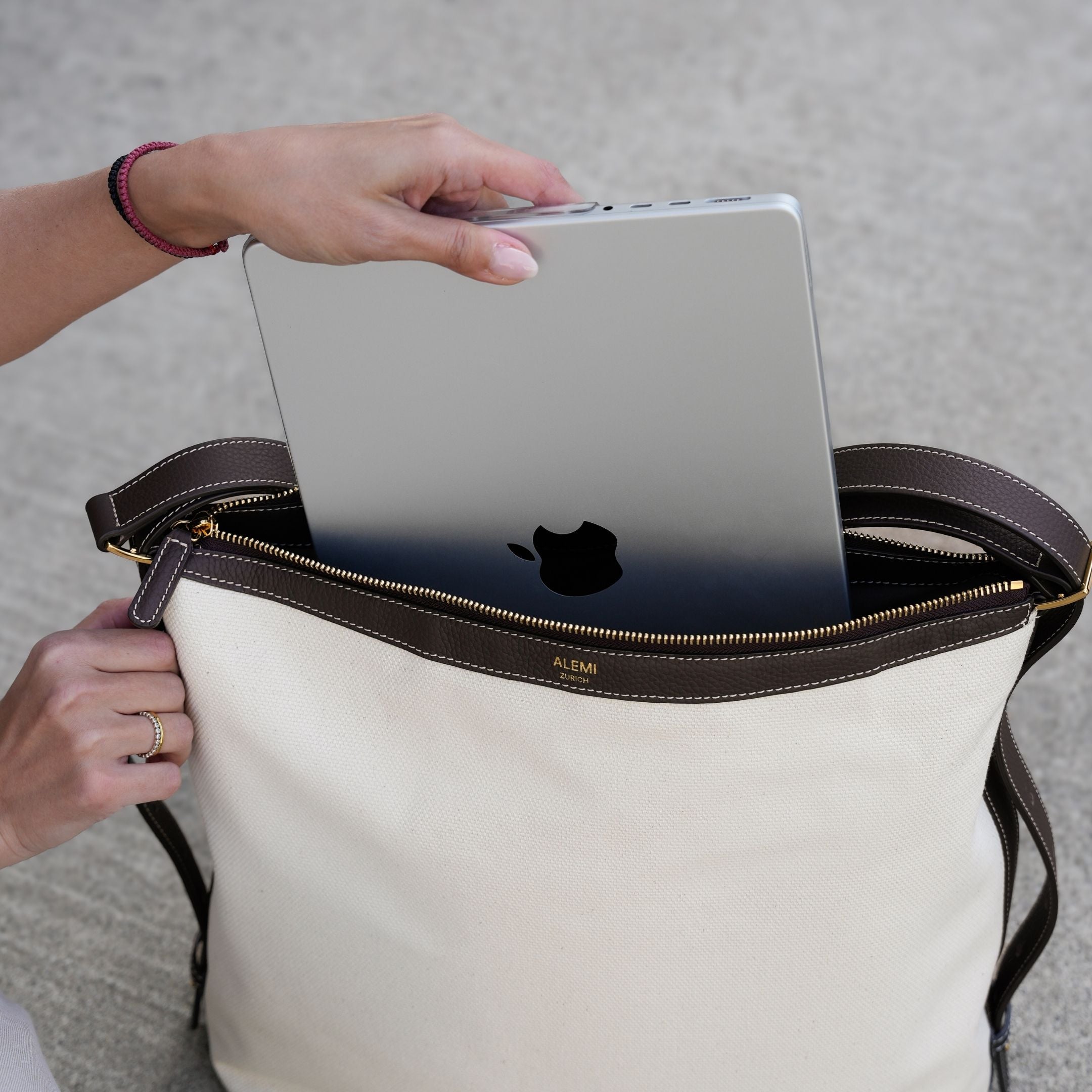 ALEMI Zurich | LETTEN | Laptop Bag | Beige Dark-Brown | Canvas | Bag with laptop