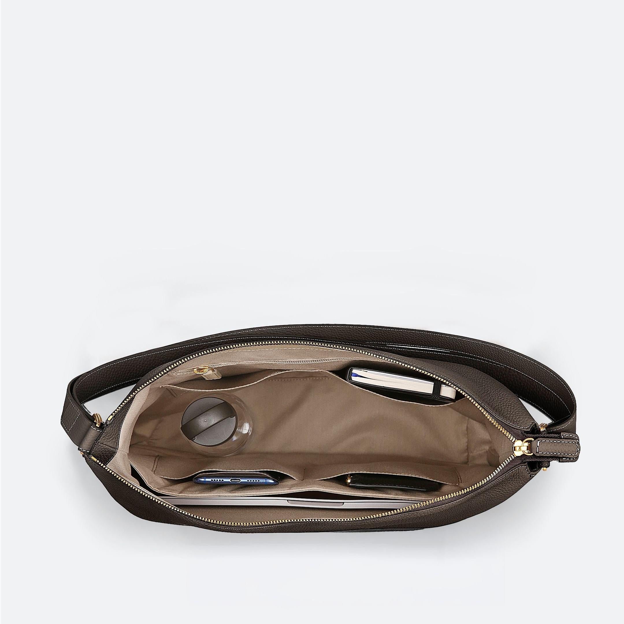 ALEMI Zurich | LETTEN | Laptop Bag | Dark Brown | Soft Grain Leather | Bag inside