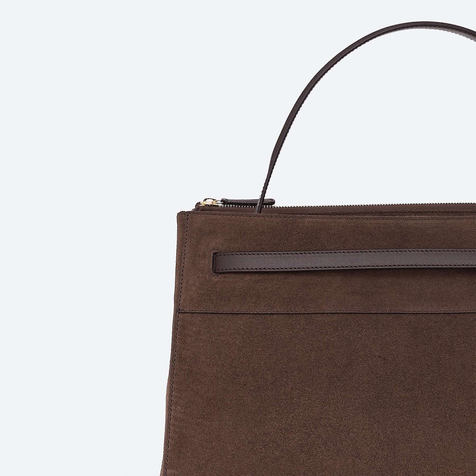 ALEMI Zurich | SEEFELD | Laptop Bag | Dark Brown | Suede Leather | Leather detail close up