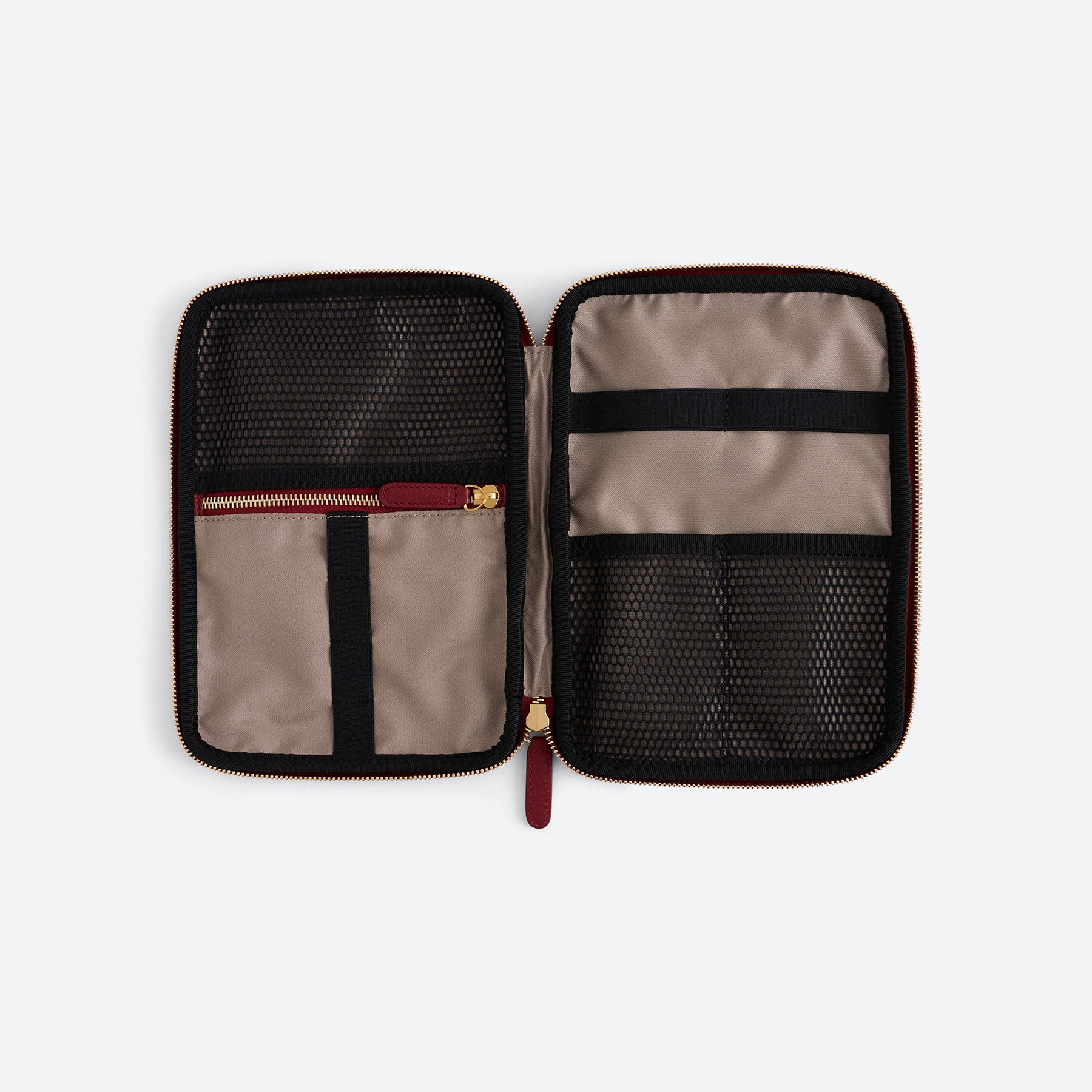 TECHNOPARK in Red - Leather Tech Organizer | ALEMI Zurich