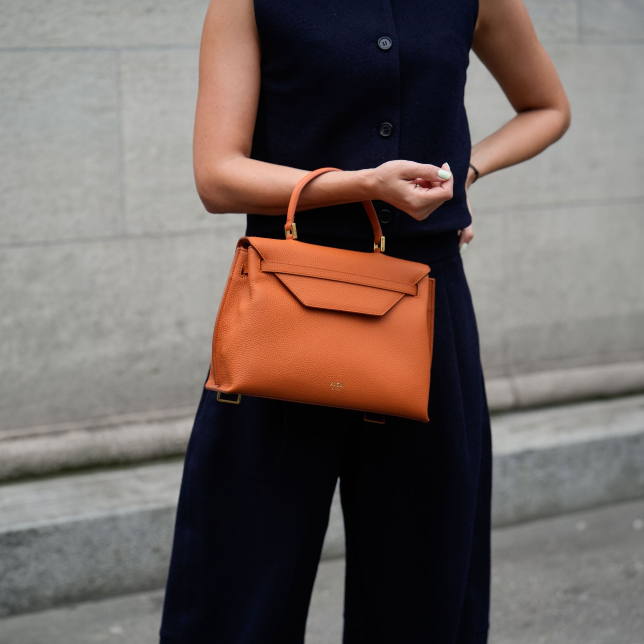 ALEMI Zurich | VIADUKT | Small Bag | Burnt Orange | Soft Grain Leather | Bag on top-handle