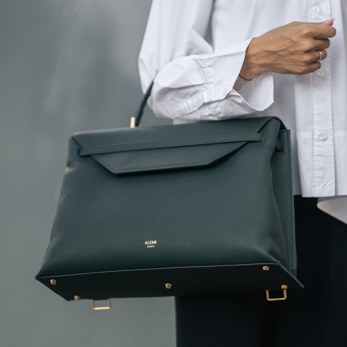 ALEMI Zurich | VIADUKT WORK | Laptop Bag | Deep Teal (Limited Edition) | Soft Grain Leather | Carried by handle