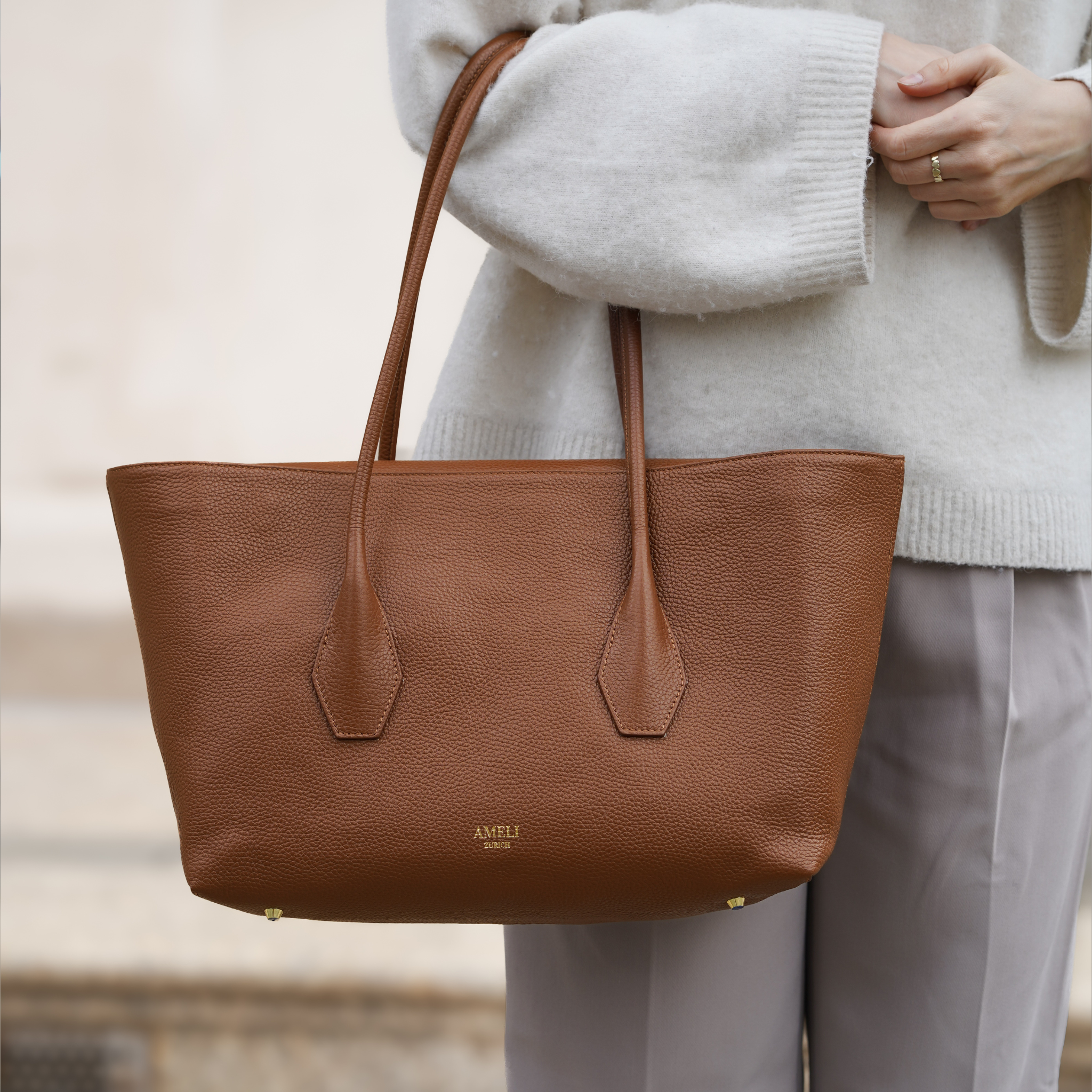AMELI Zurich | IDA | Cognac | Dollorino Leather | Top Handel