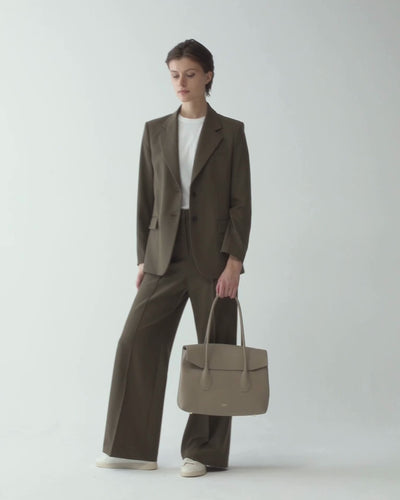 ALEMI Zurich | IDA | Laptop Bag | Beige|  Soft Grain Leather | Video