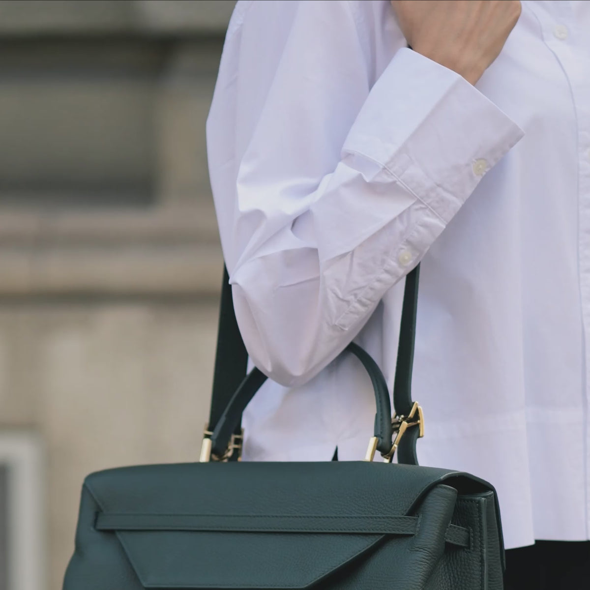 ALEMI Zurich | VIADUKT WORK | Laptop Bag | Deep Teal (Limited Edition) | Soft Grain Leather | Product video