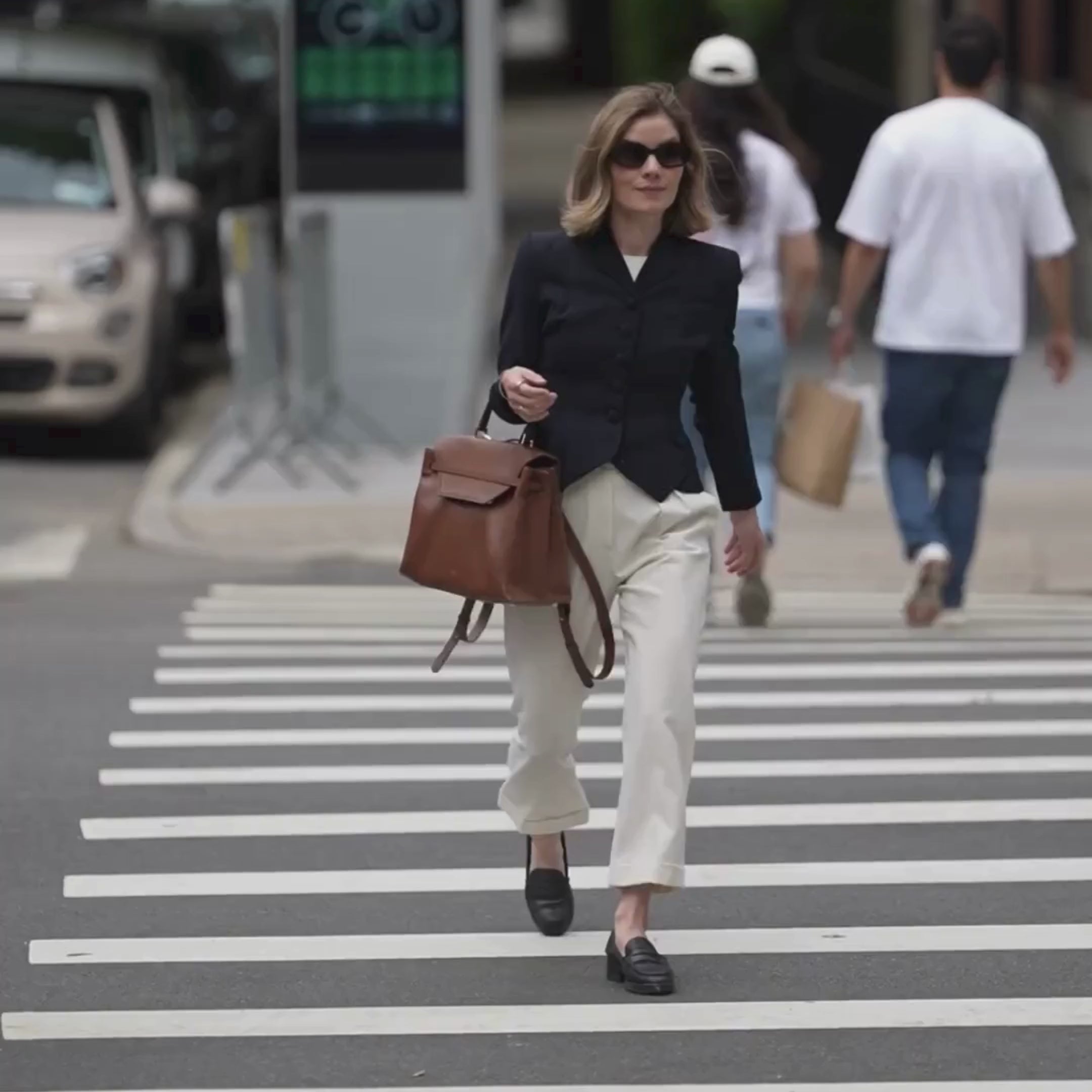ALEMI Zurich | VIADUKT WORK | Laptop Bag | Cognac | Soft Grain Leather | Video
