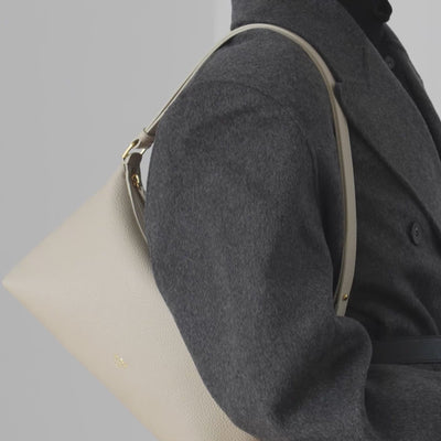 ALEMI Zurich | LETTEN SMALL | Small Bag | Sandstone I Soft Grain Leather | Video
