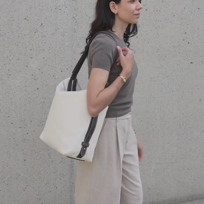 ALEMI Zurich | LETTEN | Laptop Bag | Beige Dark-Brown | Canvas | Video