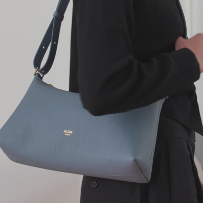 ALEMI Zurich | LETTEN SMALL | Small Bag | Ice Blue I Soft Grain Leather | Video